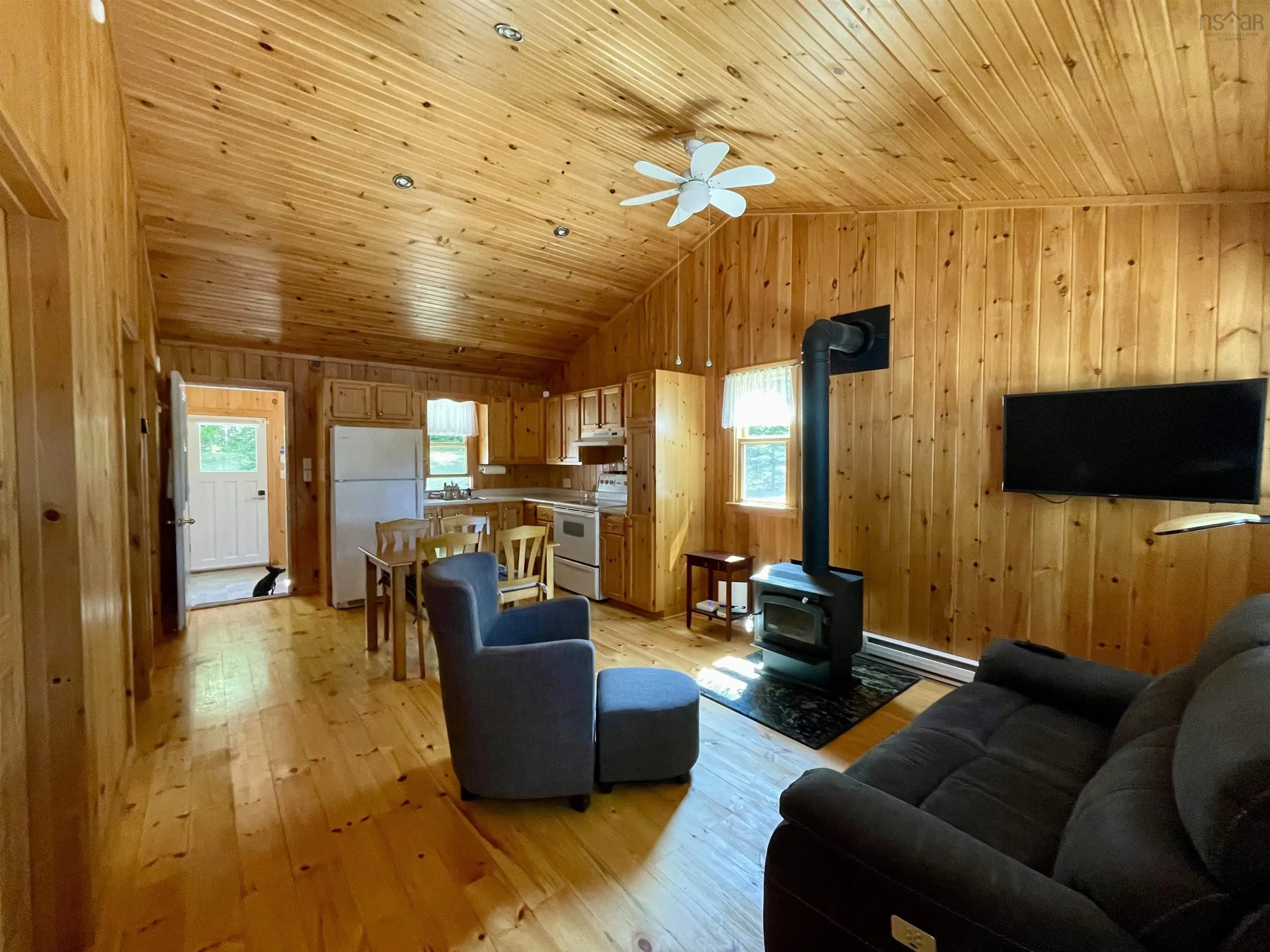 27 Tupper Lake Drive, Westfield, NS B0T 1B0, 2 Bedrooms Bedrooms, ,1 BathroomBathrooms,Residential,For Sale,Tupper Lake,202521386