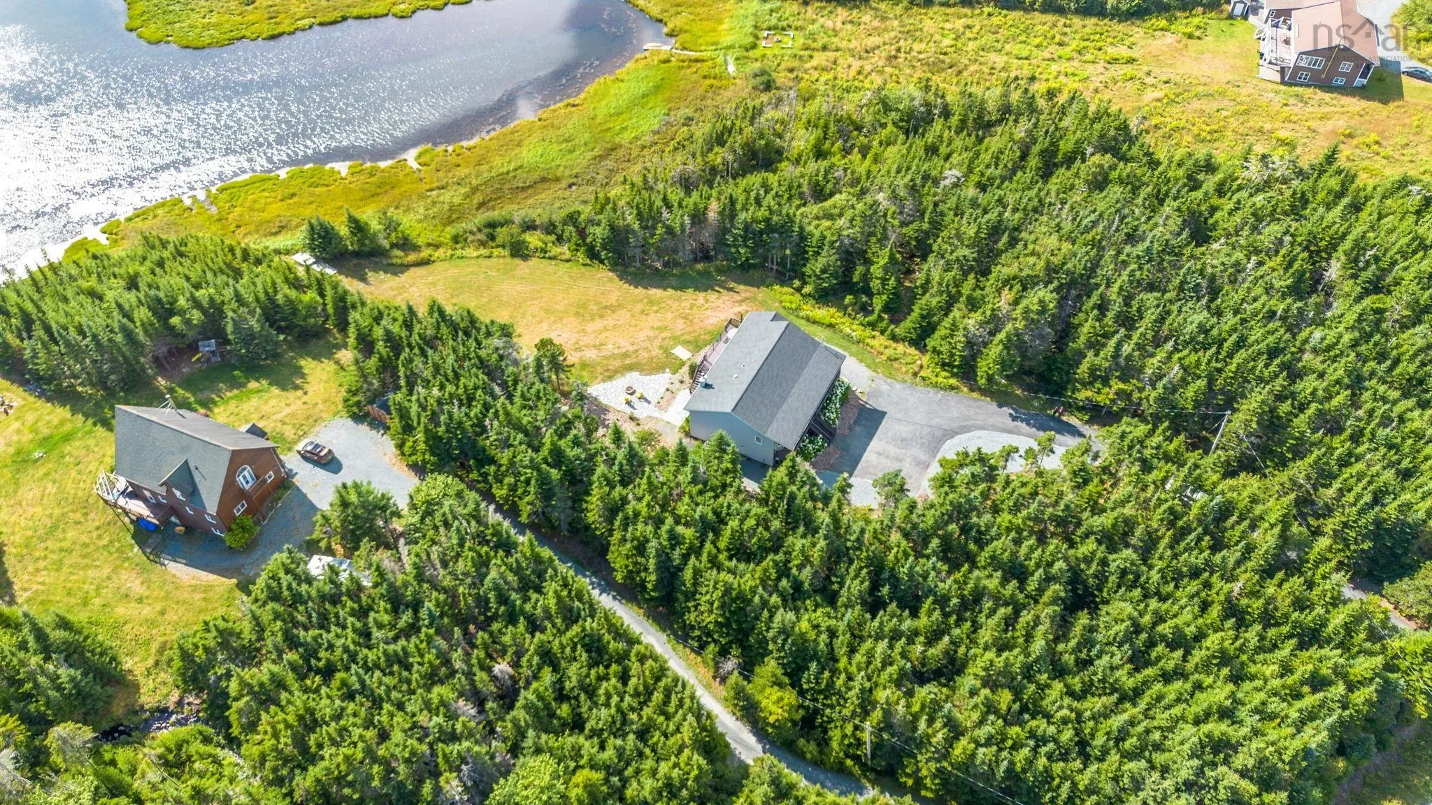 284 Leslie Road, East Lawrencetown, NS B2Z 1T4, 5 Bedrooms Bedrooms, ,3 BathroomsBathrooms,Residential,For Sale,Leslie,202521224