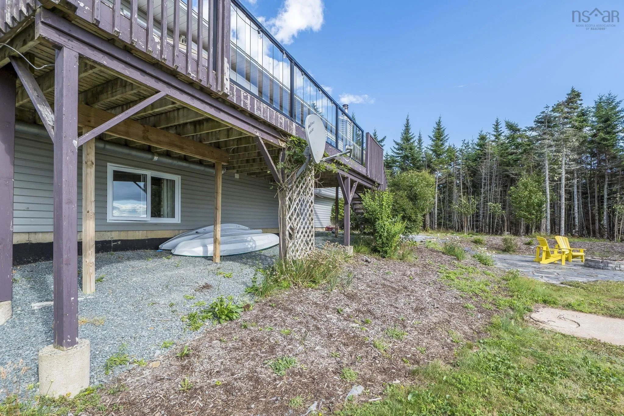 284 Leslie Road, East Lawrencetown, NS B2Z 1T4, 5 Bedrooms Bedrooms, ,3 BathroomsBathrooms,Residential,For Sale,Leslie,202521224