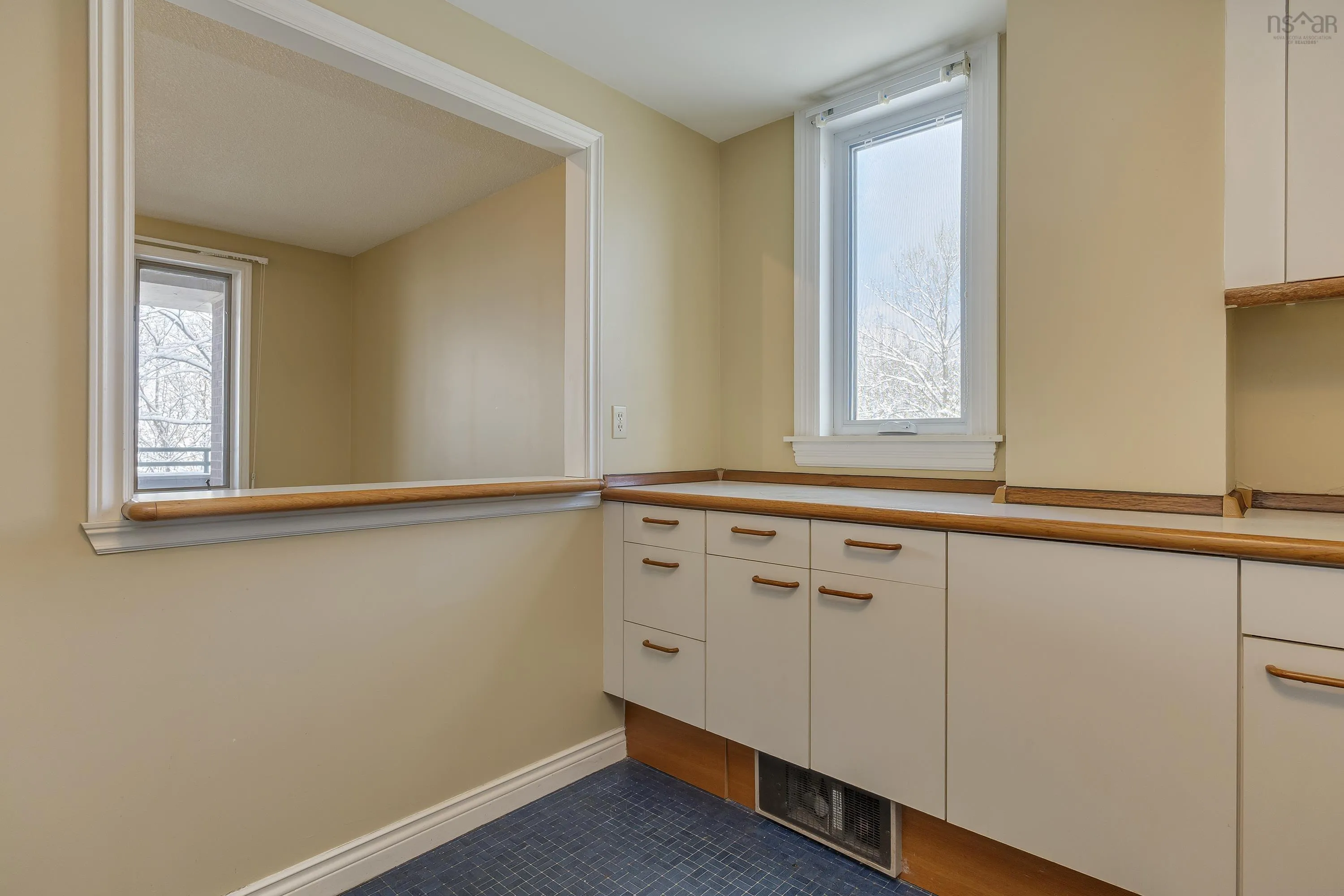 110-1350 Oxford Street, Halifax, NS B3H 3Y8, 3 Bedrooms Bedrooms, ,2 BathroomsBathrooms,Residential,For Sale,Oxford,202519954