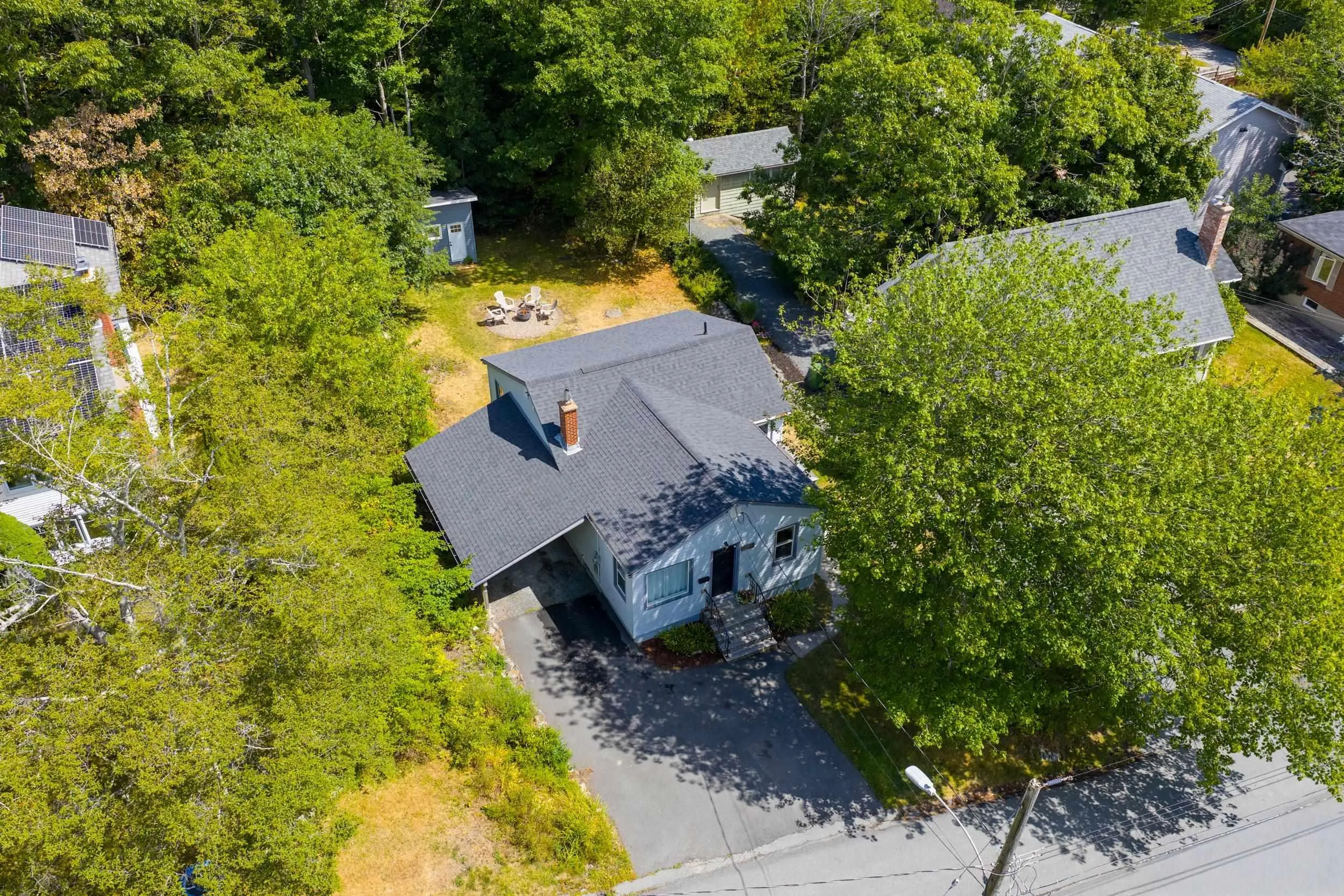 23 Barrens Street, Bedford, NS B4A 1Y6, 2 Bedrooms Bedrooms, ,1 BathroomBathrooms,Residential,For Sale,Barrens,202521270