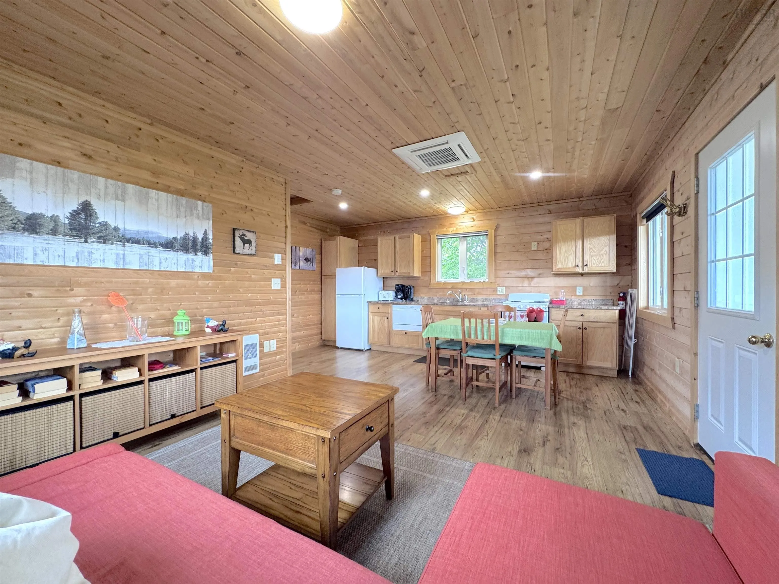 1047 West Side Middle River Road, Middle River, NS B0E 1E0, ,Commercial Sale,For Sale,West Side Middle River,202523632