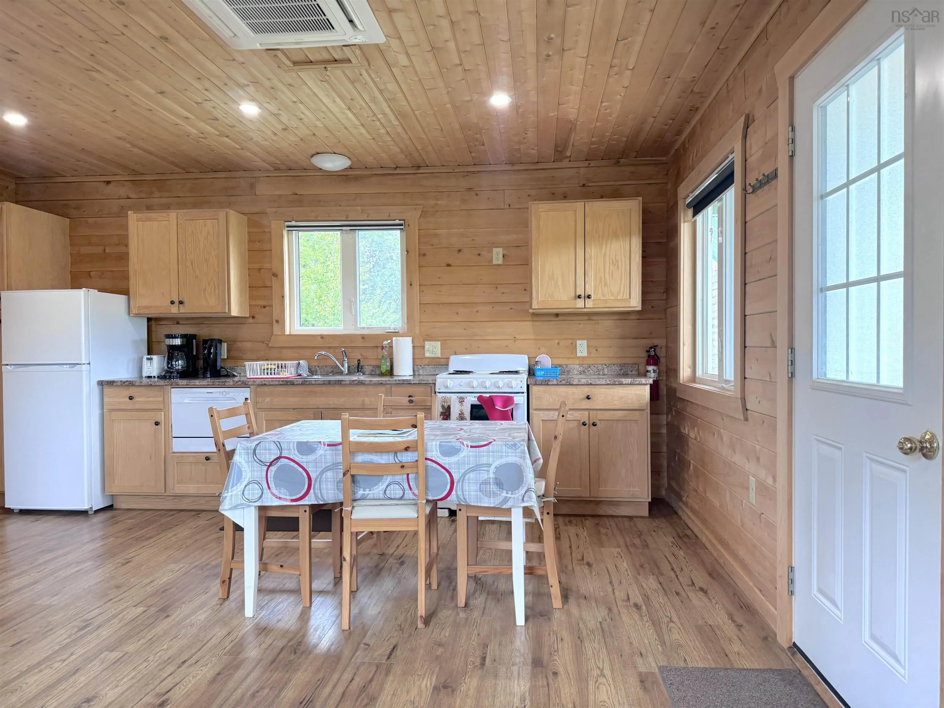 1047 West Side Middle River Road, Middle River, NS B0E 1E0, ,Commercial Sale,For Sale,West Side Middle River,202523632