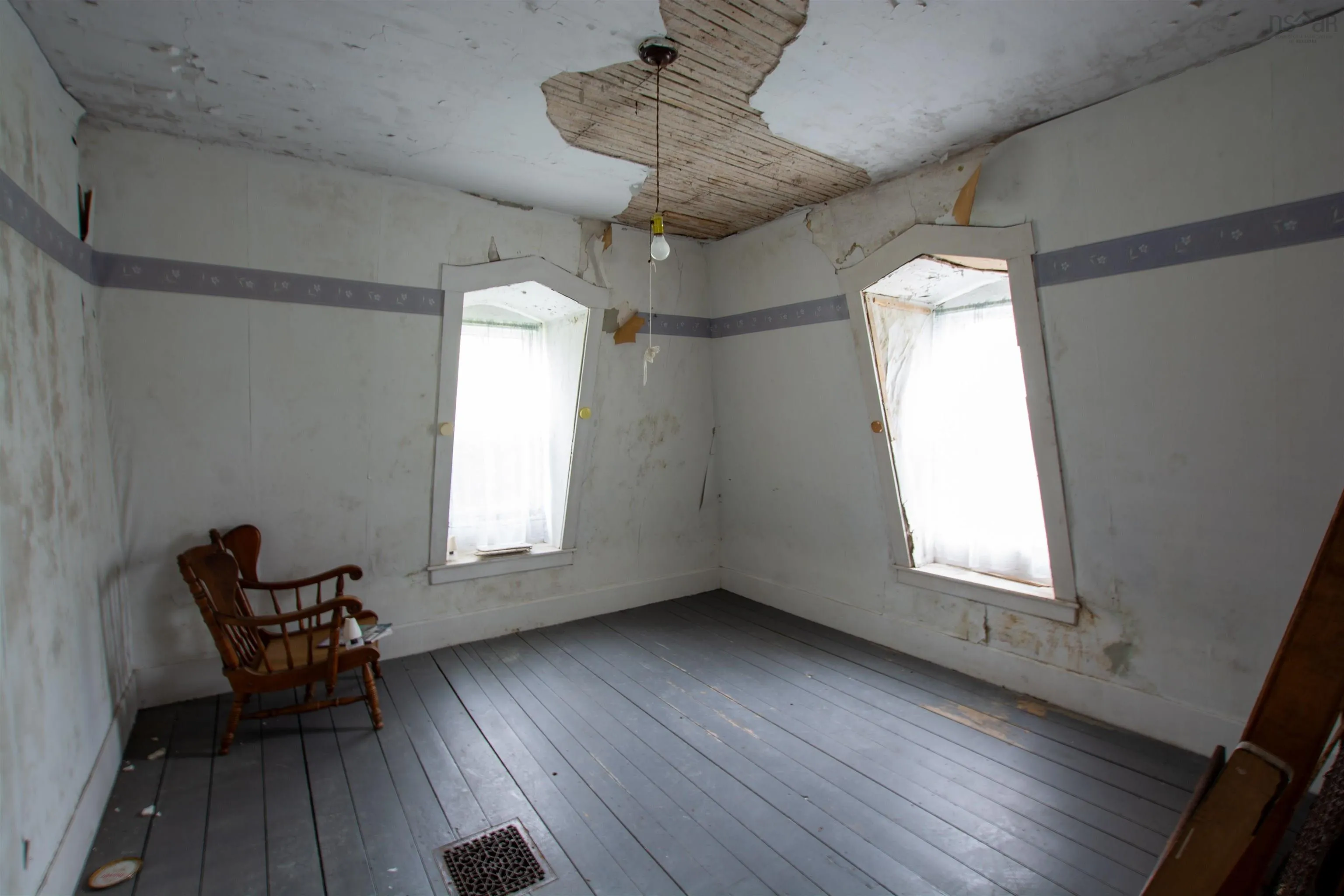 846 Placide Comeau Road, Meteghan Station Ns B0w 2l0, 3 Bedrooms Bedrooms, ,1 BathroomBathrooms,Residential,For Sale,Placide Comeau,202508040