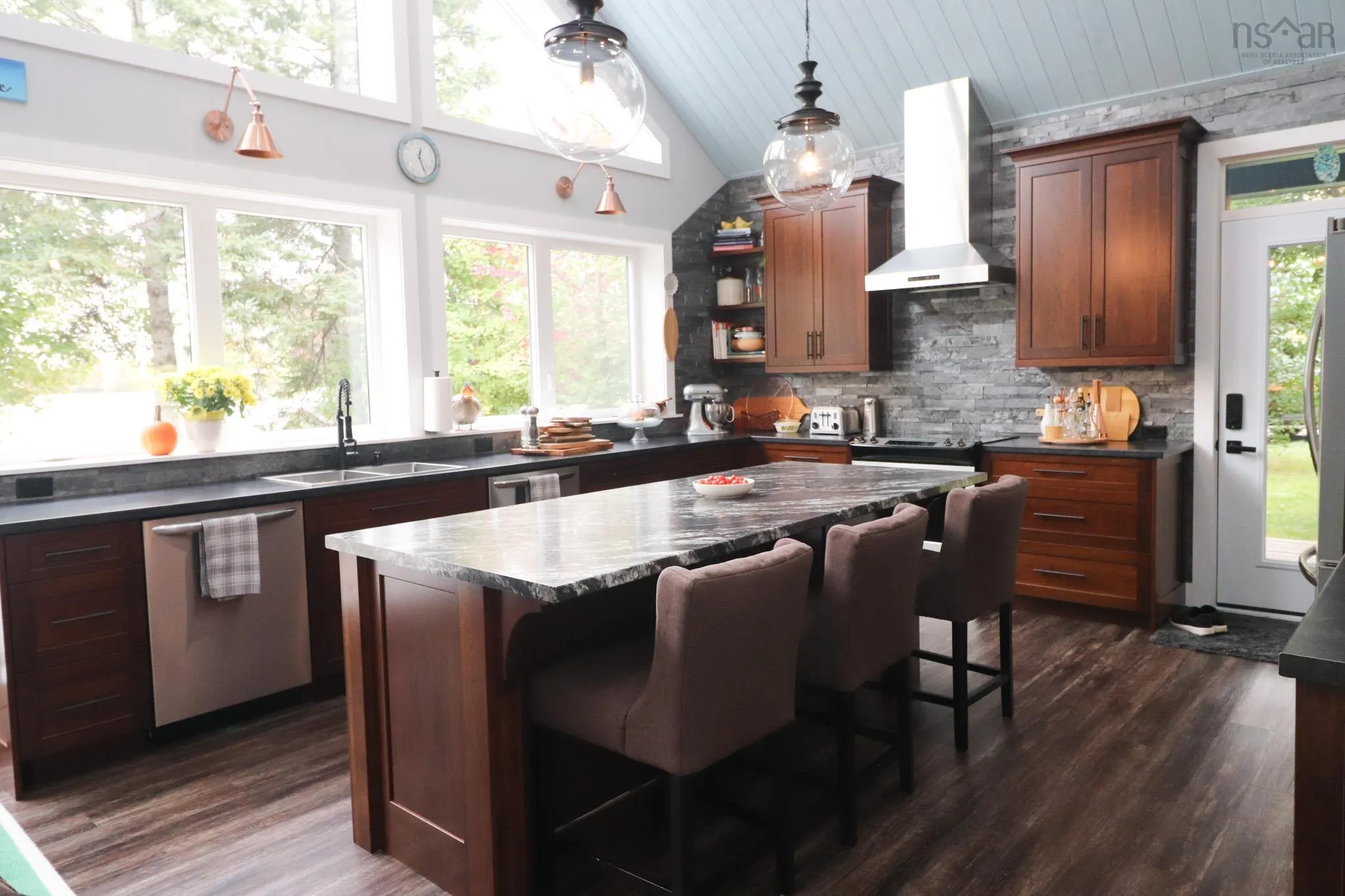 100 Lake Shore Drive, Great Village, NS B0M 1L0, 2 Bedrooms Bedrooms, ,2 BathroomsBathrooms,Residential,For Sale,Lake Shore,202518169