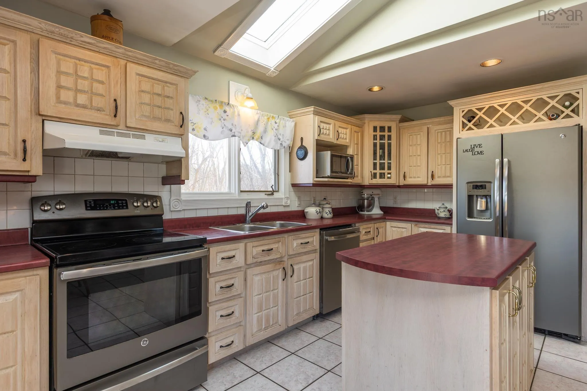 81 Chemin Des Cottreau Road, Wedgeport Ns B0w 3p0, 3 Bedrooms Bedrooms, ,2 BathroomsBathrooms,Residential,For Sale,Chemin Des Cottreau,202505877