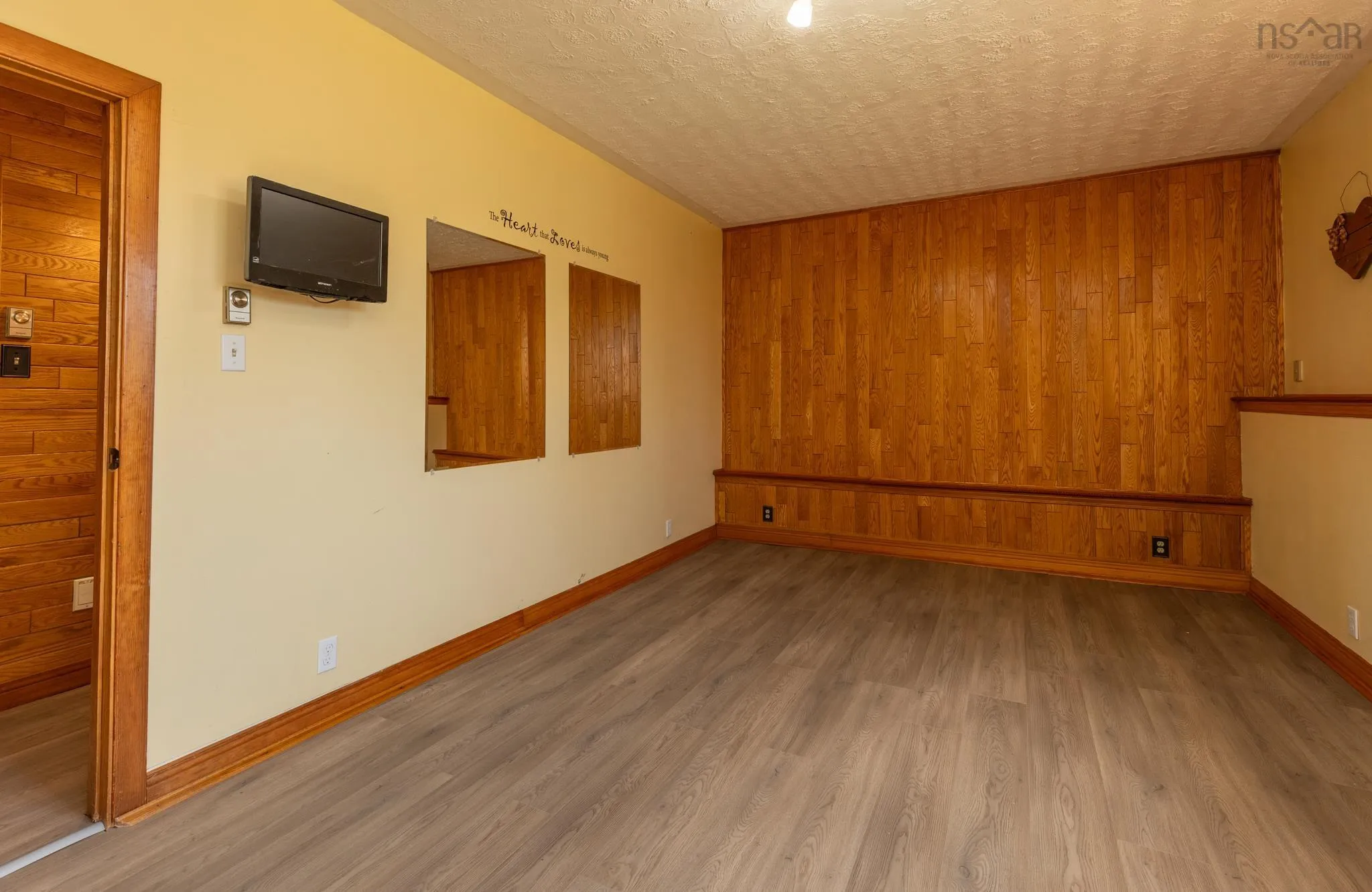 81 Chemin Des Cottreau Road, Wedgeport Ns B0w 3p0, 3 Bedrooms Bedrooms, ,2 BathroomsBathrooms,Residential,For Sale,Chemin Des Cottreau,202505877