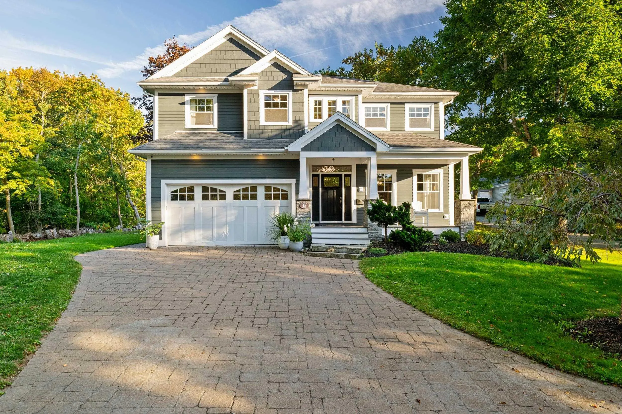 6 Wardour Street, Bedford, NS B4A 2E4, 5 Bedrooms Bedrooms, ,5 BathroomsBathrooms,Residential,For Sale,Wardour,202525597