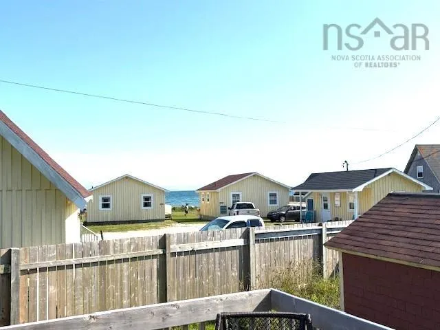 17 Locke Street, Lockeport, NS B0T 1L0, 3 Bedrooms Bedrooms, ,1 BathroomBathrooms,Residential,For Sale,Locke,202518100