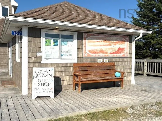 17 Locke Street, Lockeport, NS B0T 1L0, 3 Bedrooms Bedrooms, ,1 BathroomBathrooms,Residential,For Sale,Locke,202518100