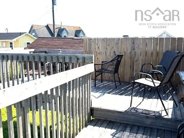 17 Locke Street, Lockeport, NS B0T 1L0, 3 Bedrooms Bedrooms, ,1 BathroomBathrooms,Residential,For Sale,Locke,202518100