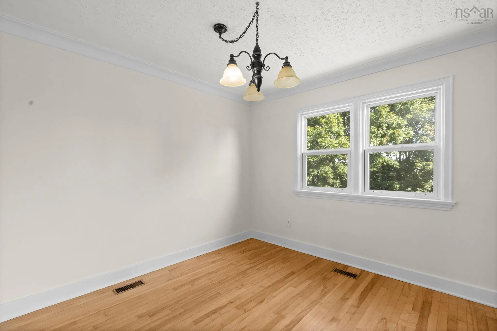 29 Chittick Avenue, Dartmouth, NS B3A 3J7, 4 Bedrooms Bedrooms, ,2 BathroomsBathrooms,Residential,For Sale,Chittick,202524756