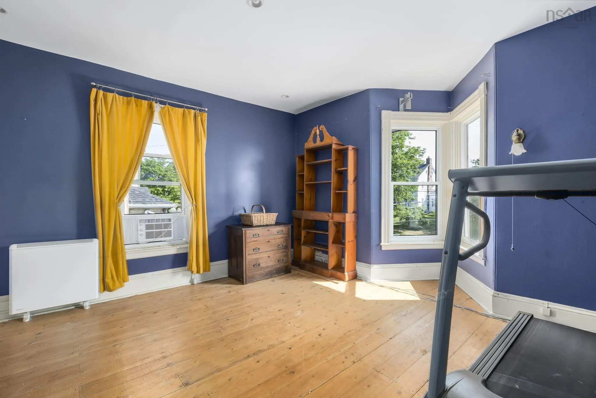 328 King Street, Windsor, NS B0N 2T0, 6 Bedrooms Bedrooms, ,2 BathroomsBathrooms,Residential,For Sale,King,202519183