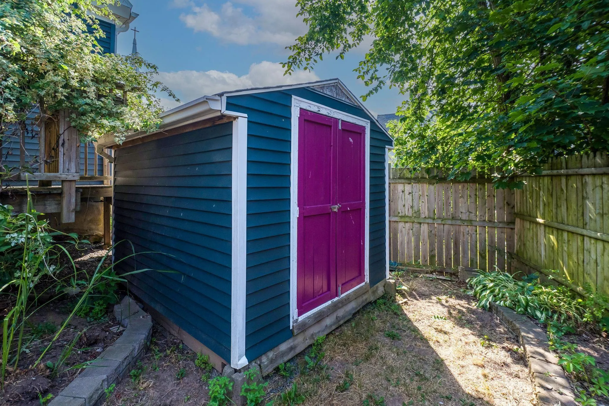 328 King Street, Windsor, NS B0N 2T0, 6 Bedrooms Bedrooms, ,2 BathroomsBathrooms,Residential,For Sale,King,202519183