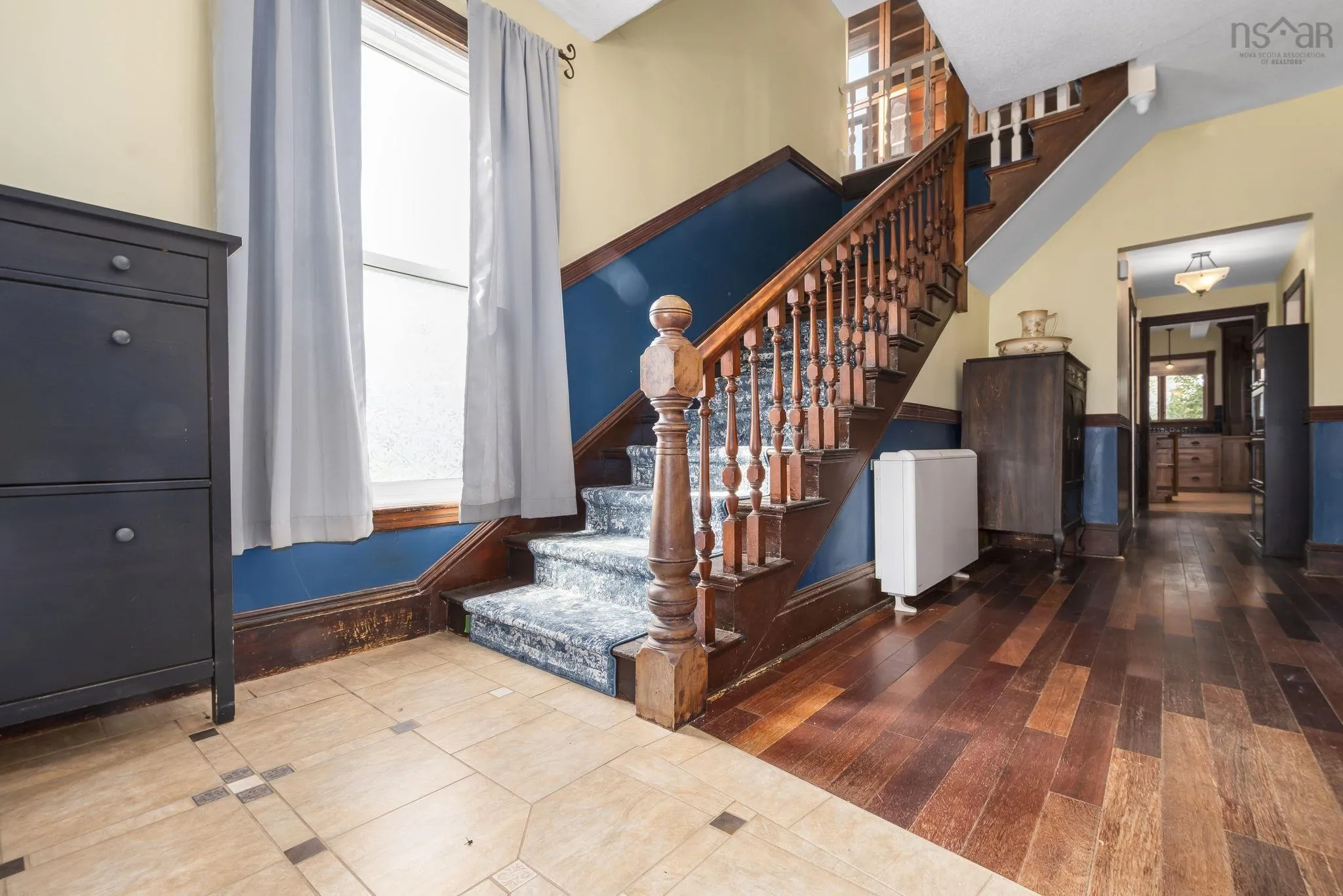 328 King Street, Windsor, NS B0N 2T0, 6 Bedrooms Bedrooms, ,2 BathroomsBathrooms,Residential,For Sale,King,202519183