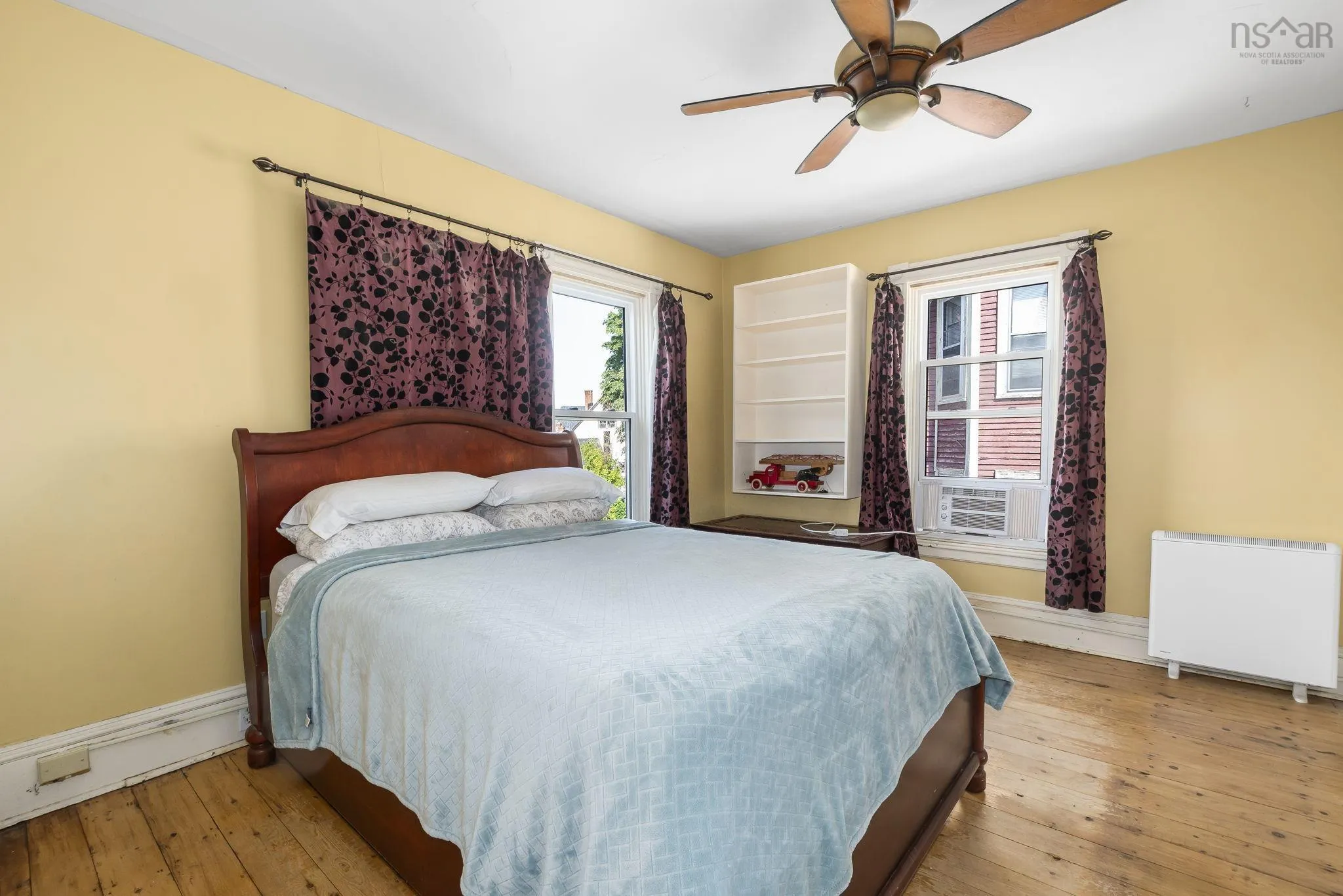 328 King Street, Windsor, NS B0N 2T0, 6 Bedrooms Bedrooms, ,2 BathroomsBathrooms,Residential,For Sale,King,202519183
