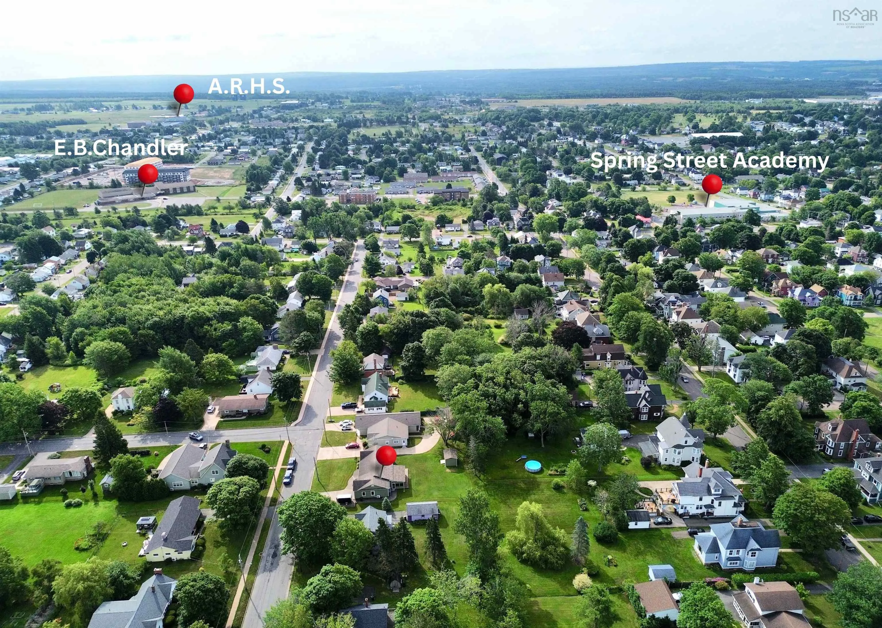 27 Regent Street, Amherst, NS B4H 3S8, 4 Bedrooms Bedrooms, ,2 BathroomsBathrooms,Residential,For Sale,Regent,202519435