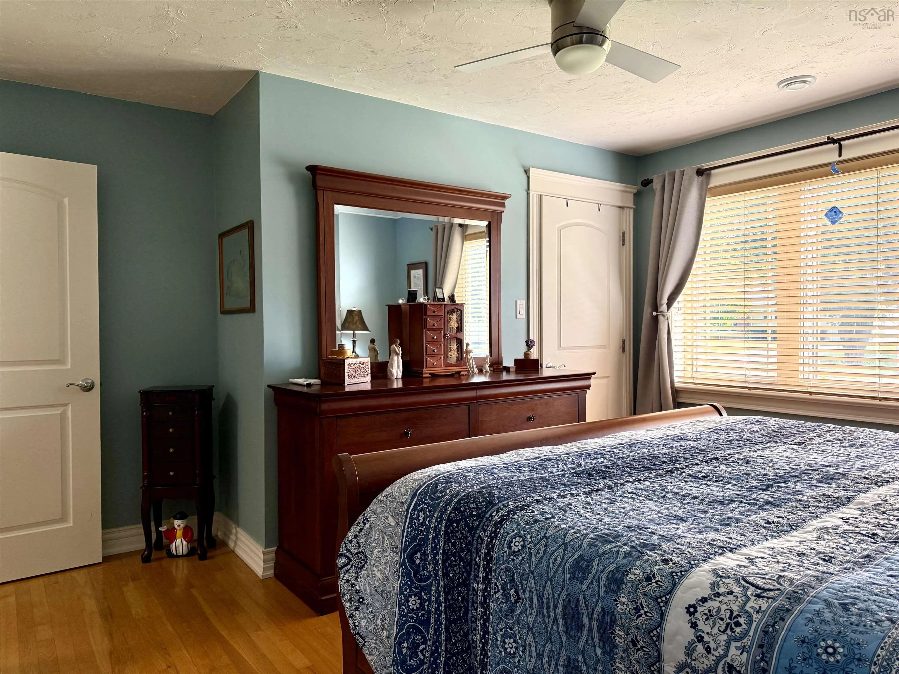 27 Regent Street, Amherst, NS B4H 3S8, 4 Bedrooms Bedrooms, ,2 BathroomsBathrooms,Residential,For Sale,Regent,202519435