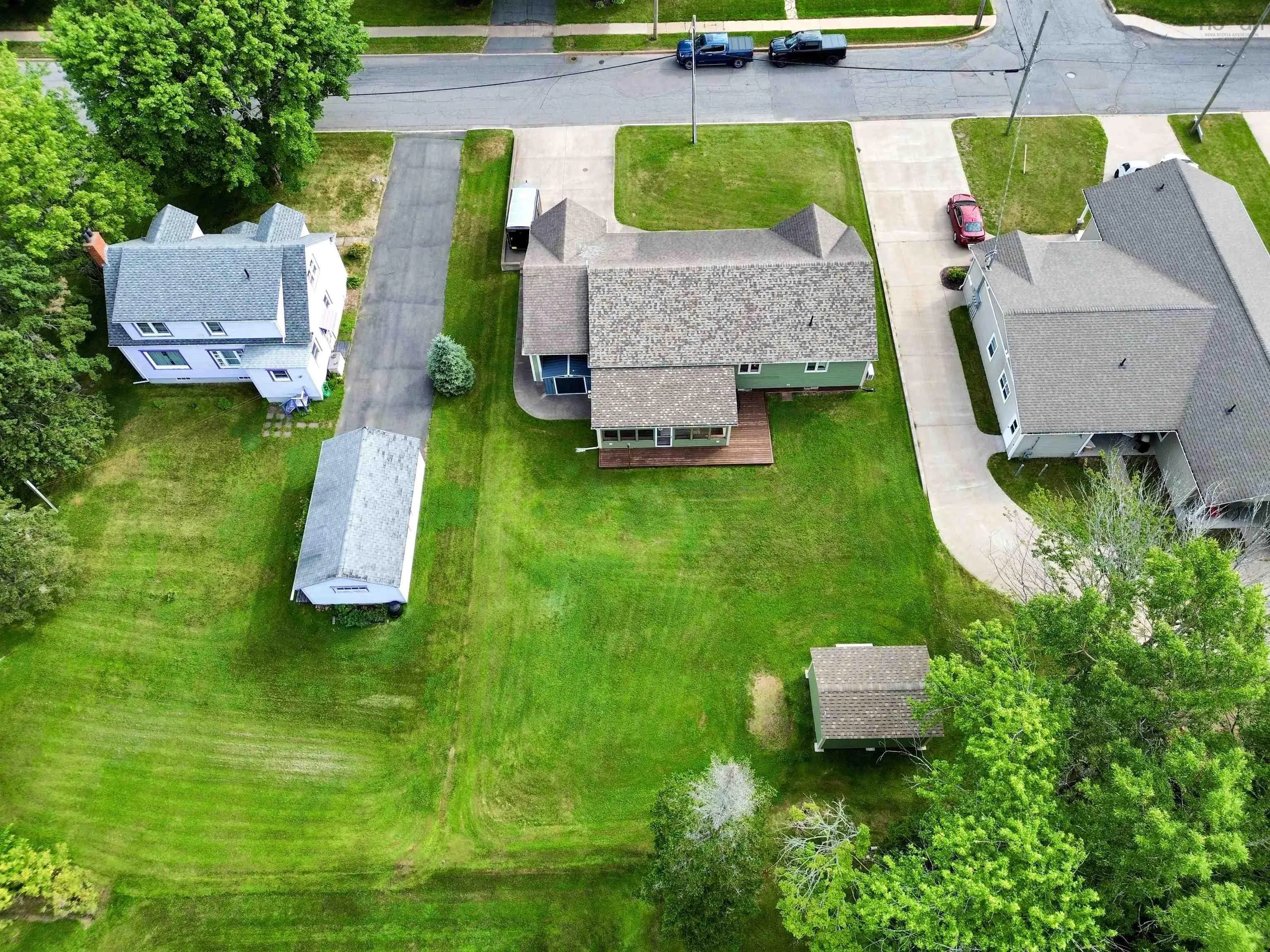 27 Regent Street, Amherst, NS B4H 3S8, 4 Bedrooms Bedrooms, ,2 BathroomsBathrooms,Residential,For Sale,Regent,202519435