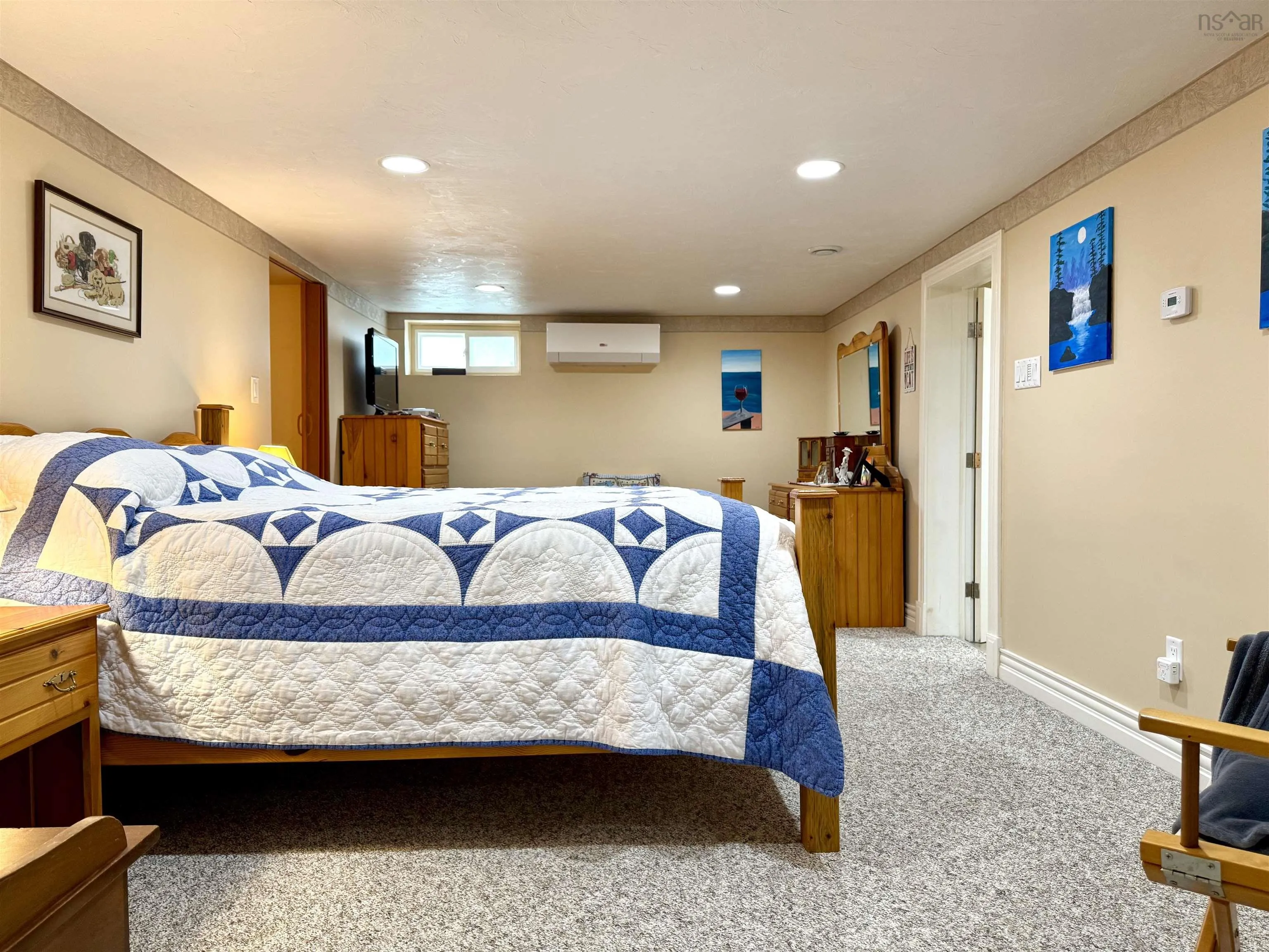 27 Regent Street, Amherst, NS B4H 3S8, 4 Bedrooms Bedrooms, ,2 BathroomsBathrooms,Residential,For Sale,Regent,202519435