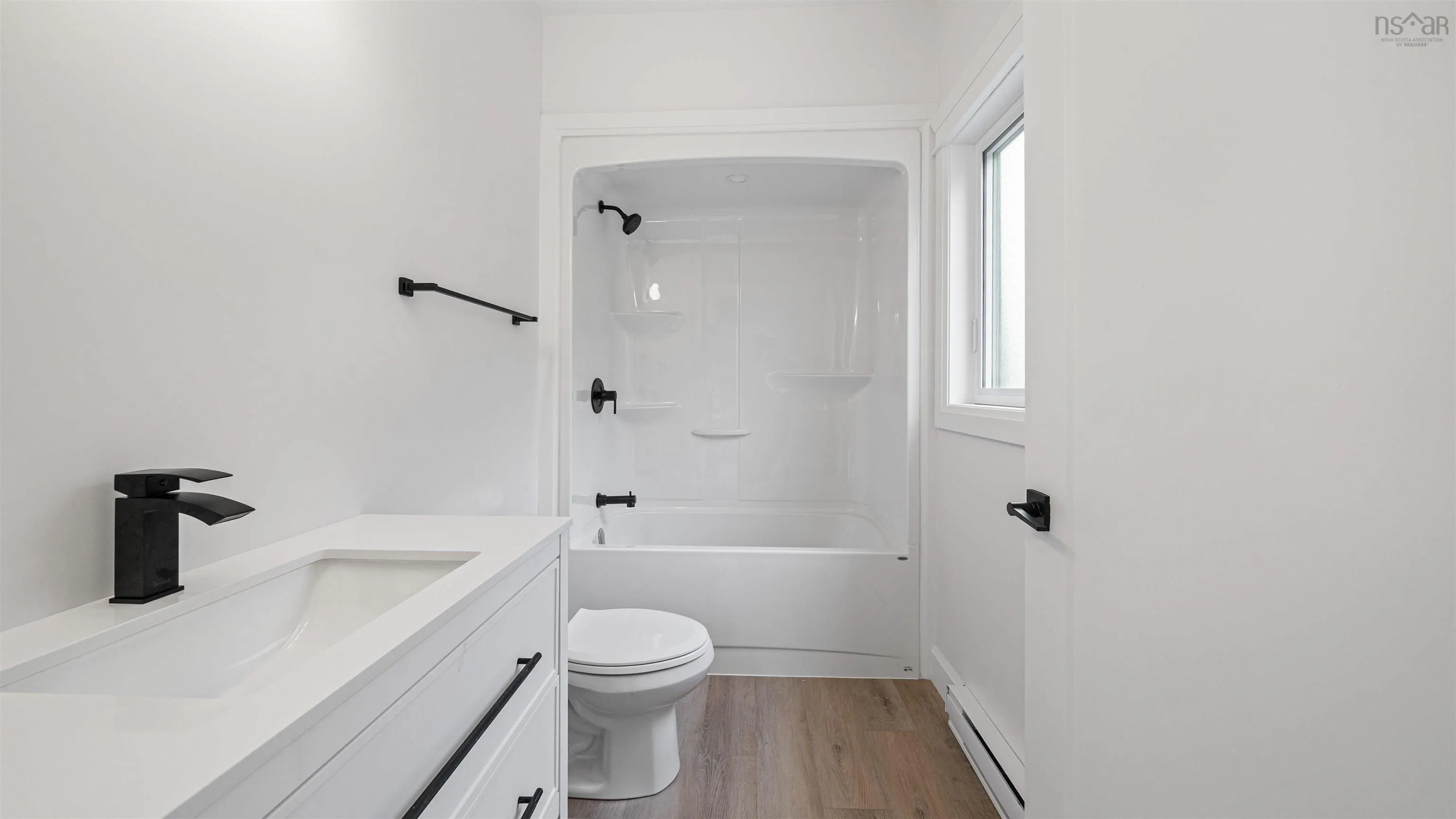 121 Grandview Terrace, East Uniacke, NS B0N 1Z0, 3 Bedrooms Bedrooms, ,2 BathroomsBathrooms,Residential,For Sale,Grandview,202523056