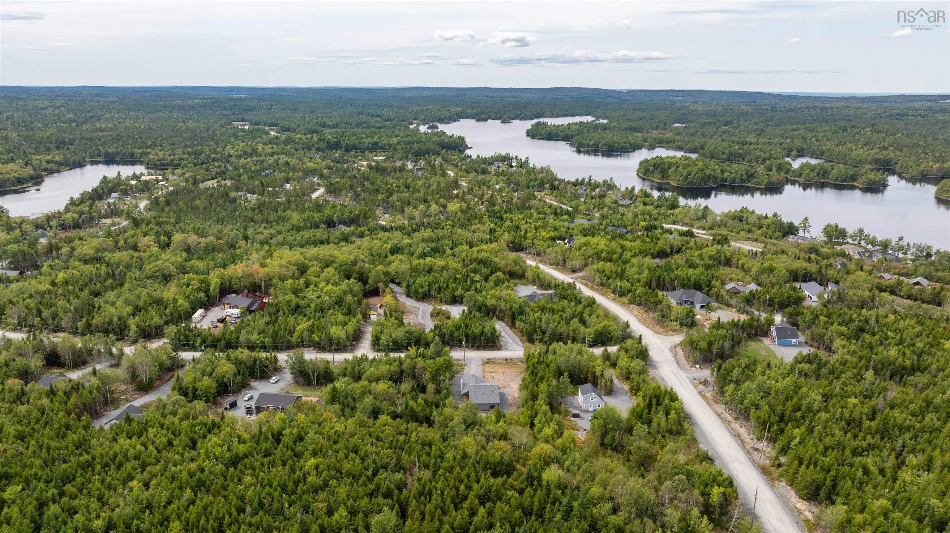 121 Grandview Terrace, East Uniacke, NS B0N 1Z0, 3 Bedrooms Bedrooms, ,2 BathroomsBathrooms,Residential,For Sale,Grandview,202523056