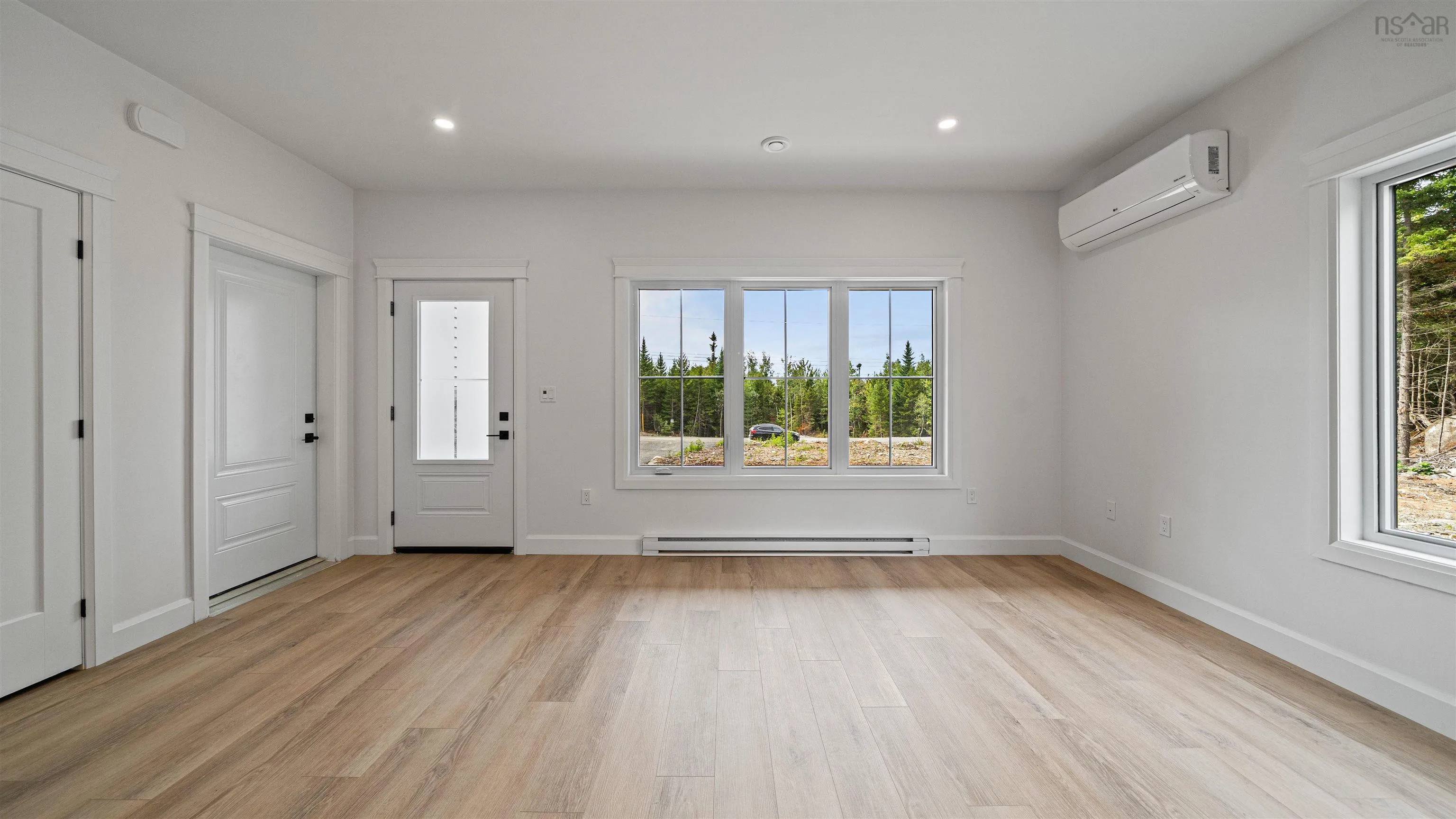 121 Grandview Terrace, East Uniacke, NS B0N 1Z0, 3 Bedrooms Bedrooms, ,2 BathroomsBathrooms,Residential,For Sale,Grandview,202523056