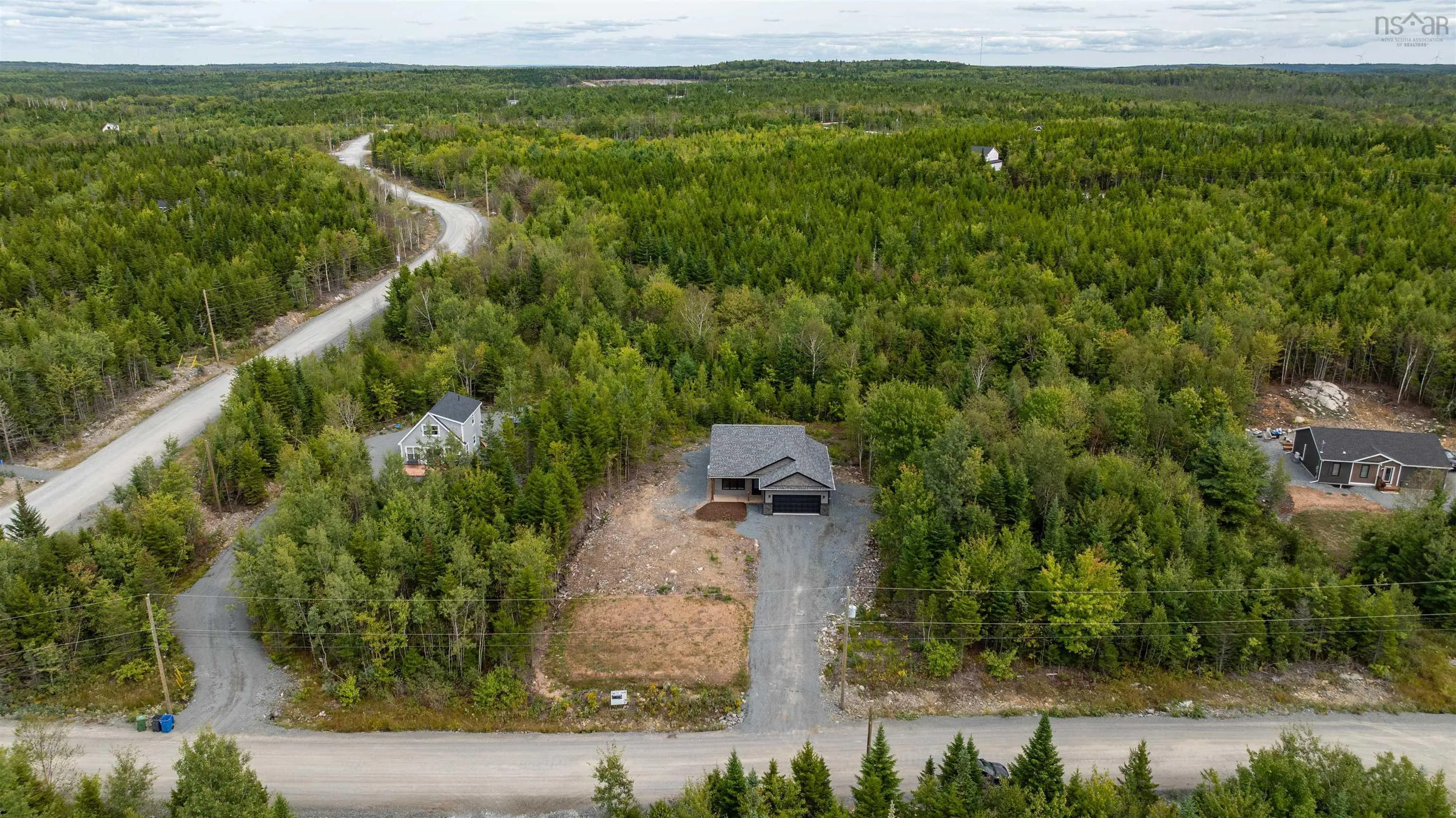 121 Grandview Terrace, East Uniacke, NS B0N 1Z0, 3 Bedrooms Bedrooms, ,2 BathroomsBathrooms,Residential,For Sale,Grandview,202523056