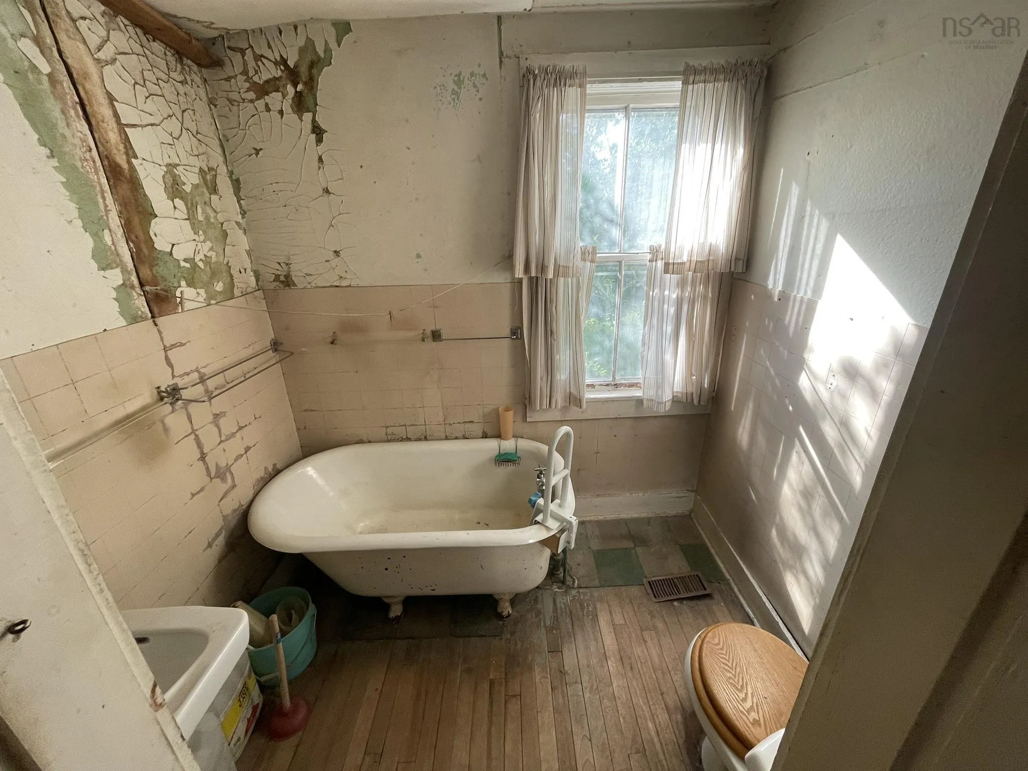 1458 Bluff Road, Hants Border Ns B0p 1p0, 3 Bedrooms Bedrooms, ,1 BathroomBathrooms,Residential,For Sale,Bluff,202427783