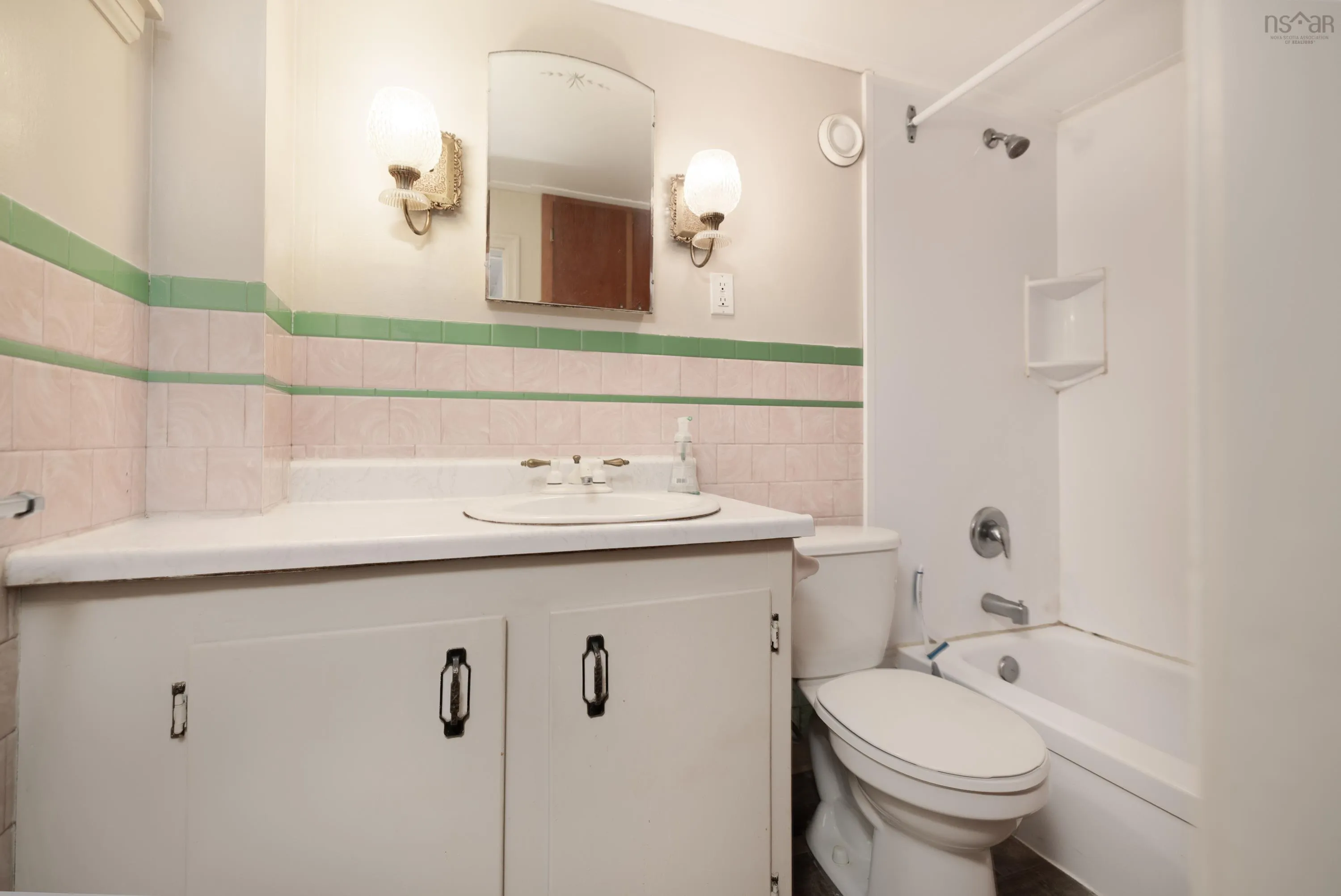 7132 Spruce Street, Halifax, NS B3L 2M5, 3 Bedrooms Bedrooms, ,2 BathroomsBathrooms,Residential,For Sale,Spruce,202517728