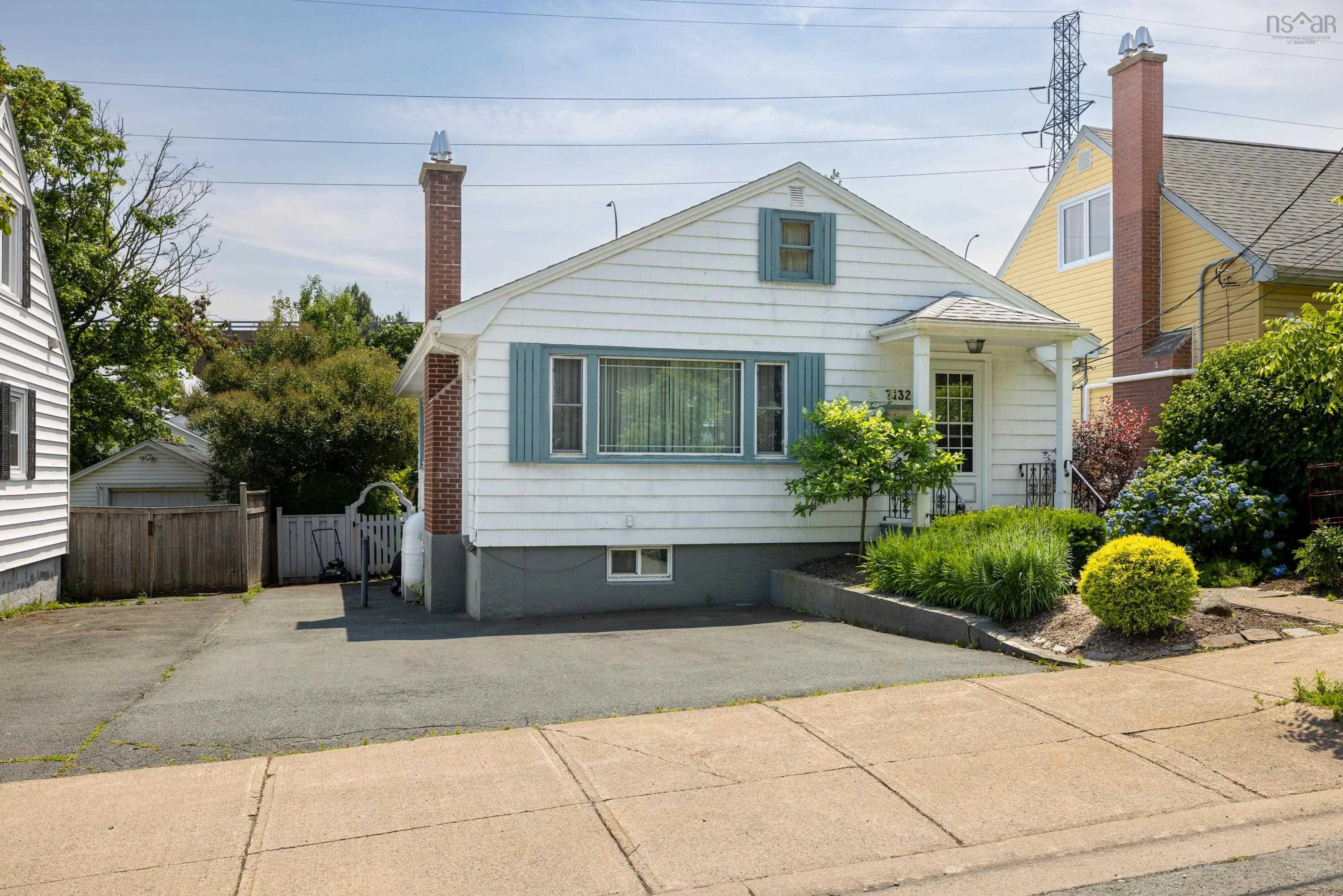 7132 Spruce Street, Halifax, NS B3L 2M5, 3 Bedrooms Bedrooms, ,2 BathroomsBathrooms,Residential,For Sale,Spruce,202517728