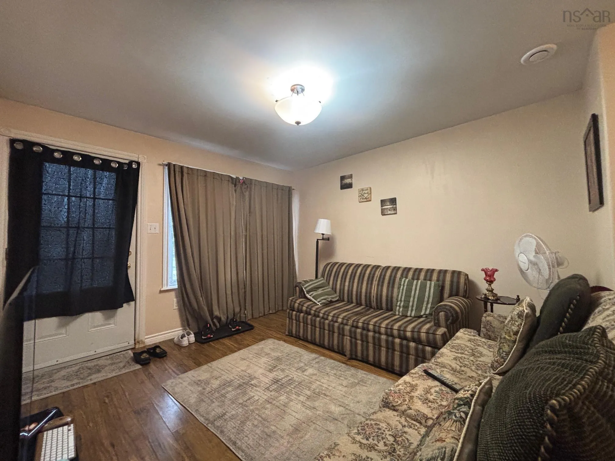 272/274 York Street, Glace Bay Ns B1a 2m3, 4 Bedrooms Bedrooms, ,Residential Income,For Sale,York,202505687