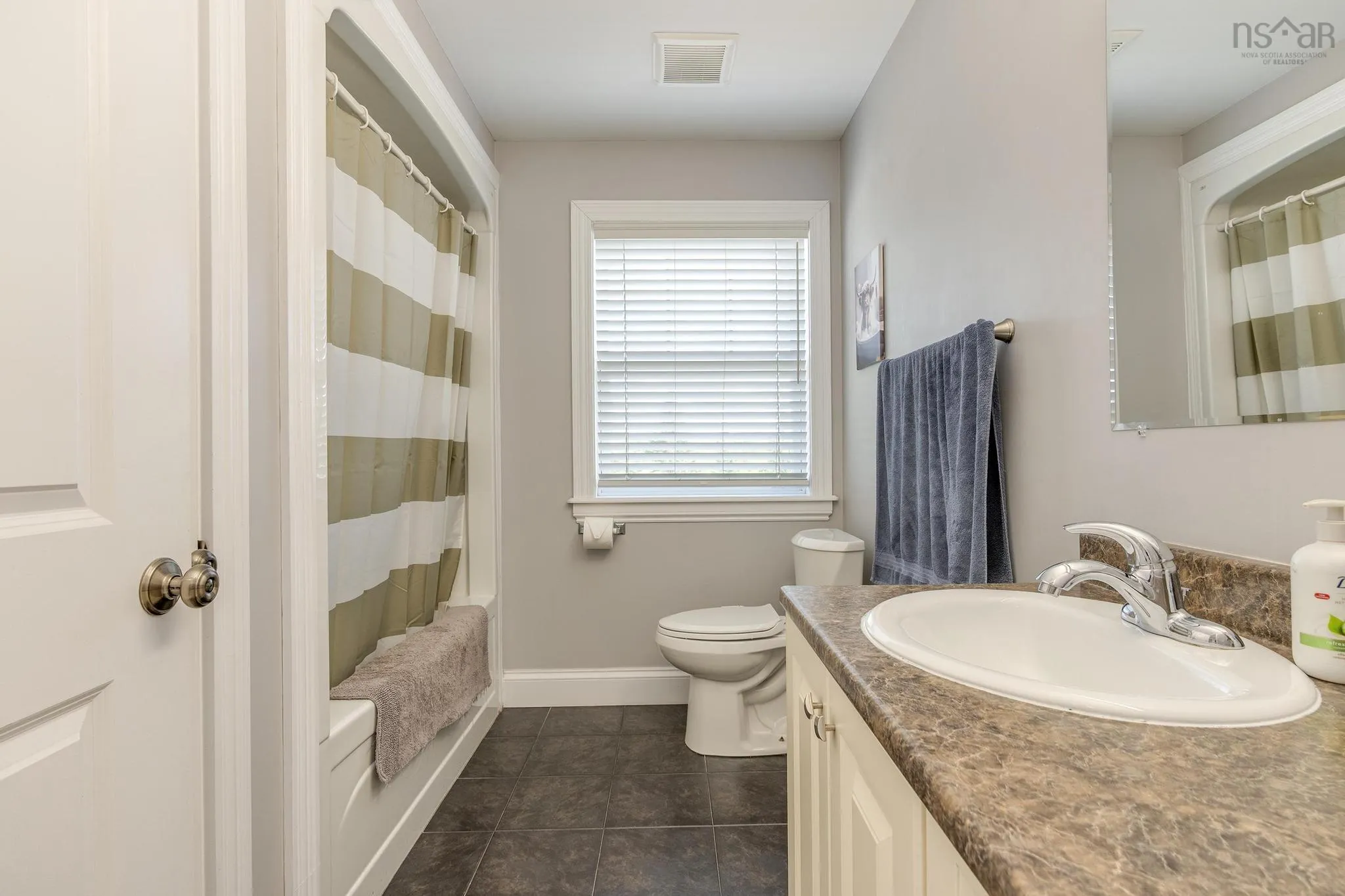 128 Trinity Lane, Beaver Bank, NS B4G 1C2, 3 Bedrooms Bedrooms, ,3 BathroomsBathrooms,Residential,For Sale,Trinity,202521103