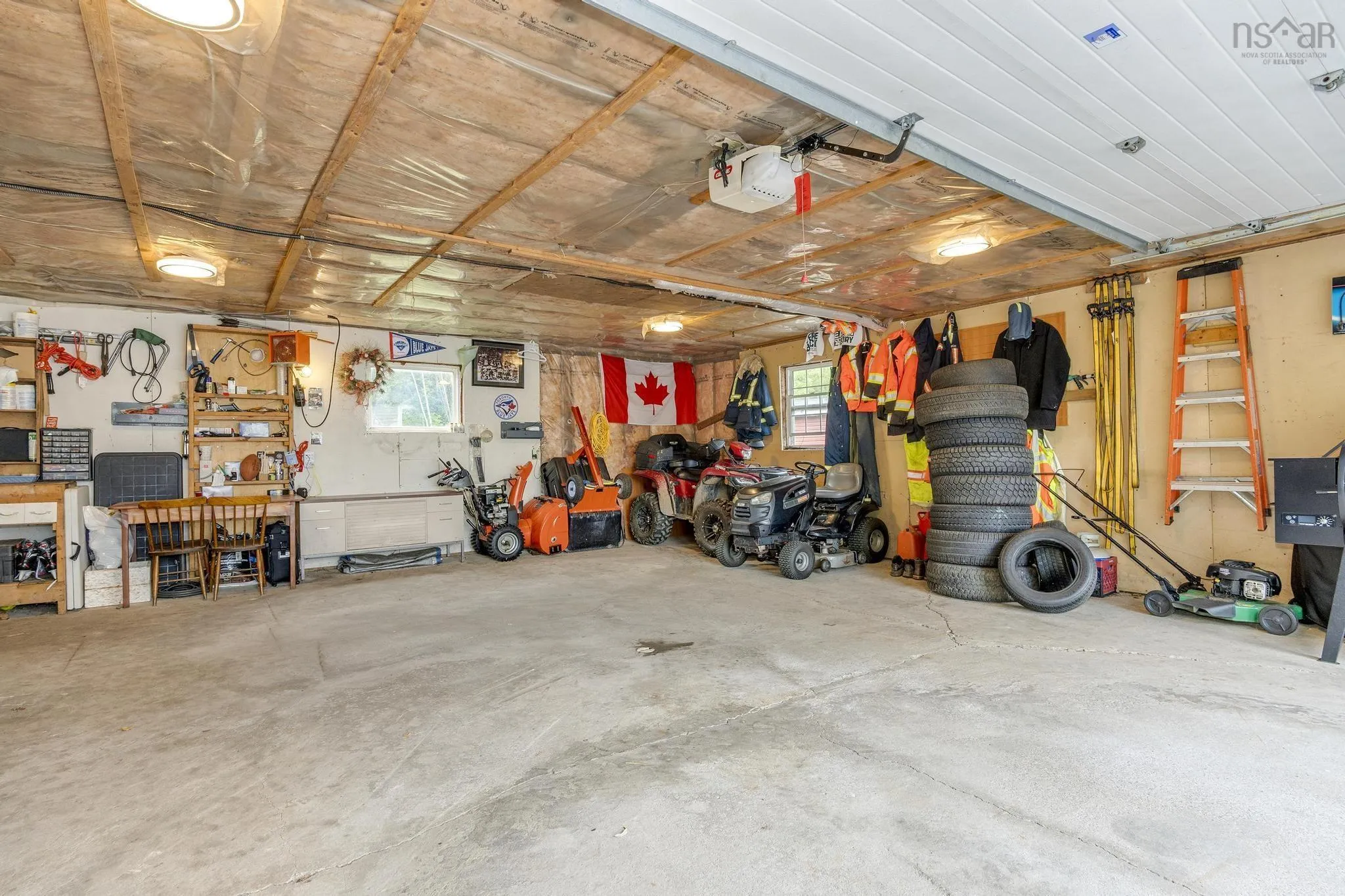 128 Trinity Lane, Beaver Bank, NS B4G 1C2, 3 Bedrooms Bedrooms, ,3 BathroomsBathrooms,Residential,For Sale,Trinity,202521103