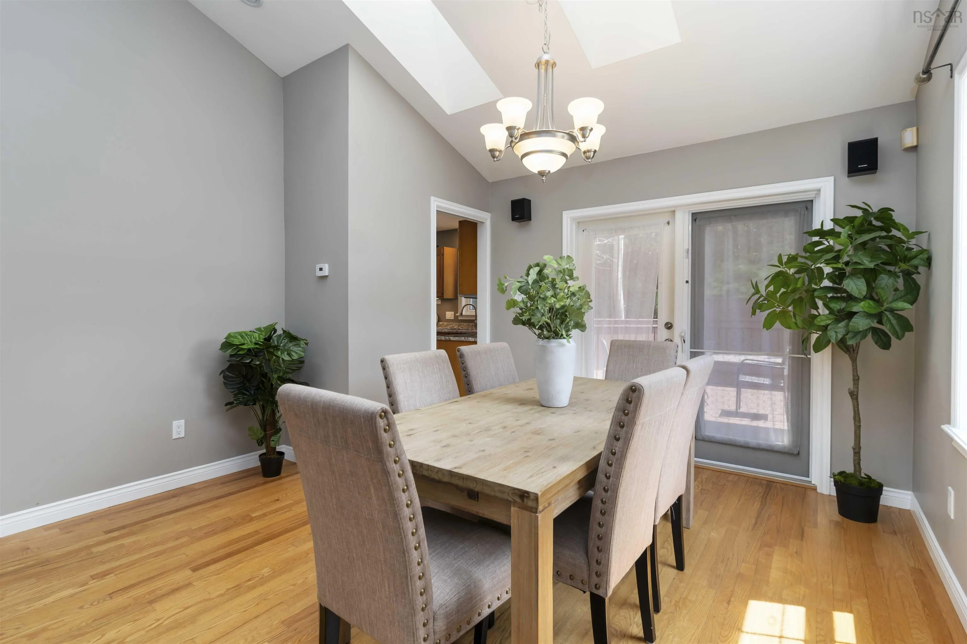 194 Radcliffe Drive, Clayton Park, NS B3S 1E3, 5 Bedrooms Bedrooms, ,4 BathroomsBathrooms,Residential,For Sale,Radcliffe,202518830