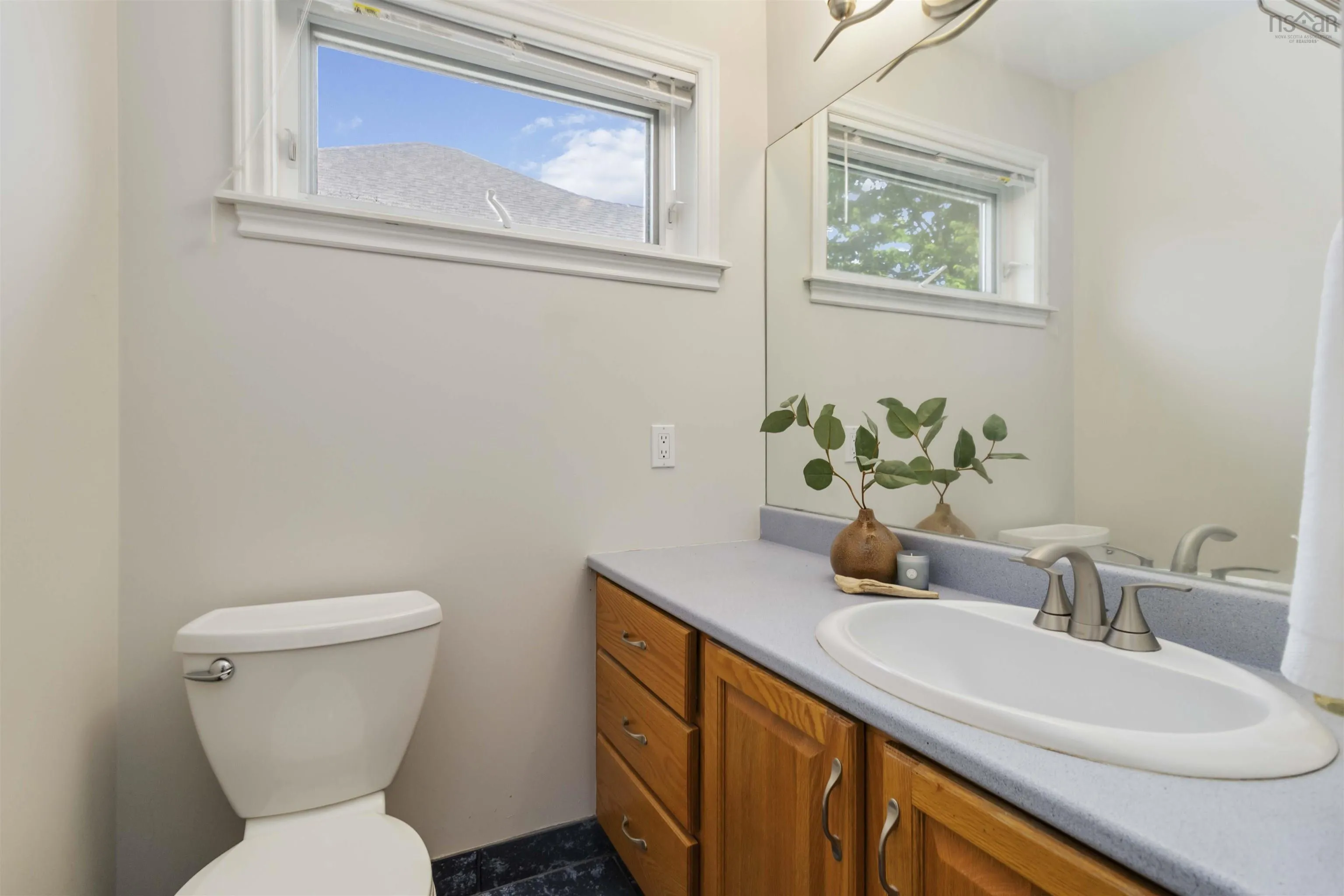 194 Radcliffe Drive, Clayton Park, NS B3S 1E3, 5 Bedrooms Bedrooms, ,4 BathroomsBathrooms,Residential,For Sale,Radcliffe,202518830