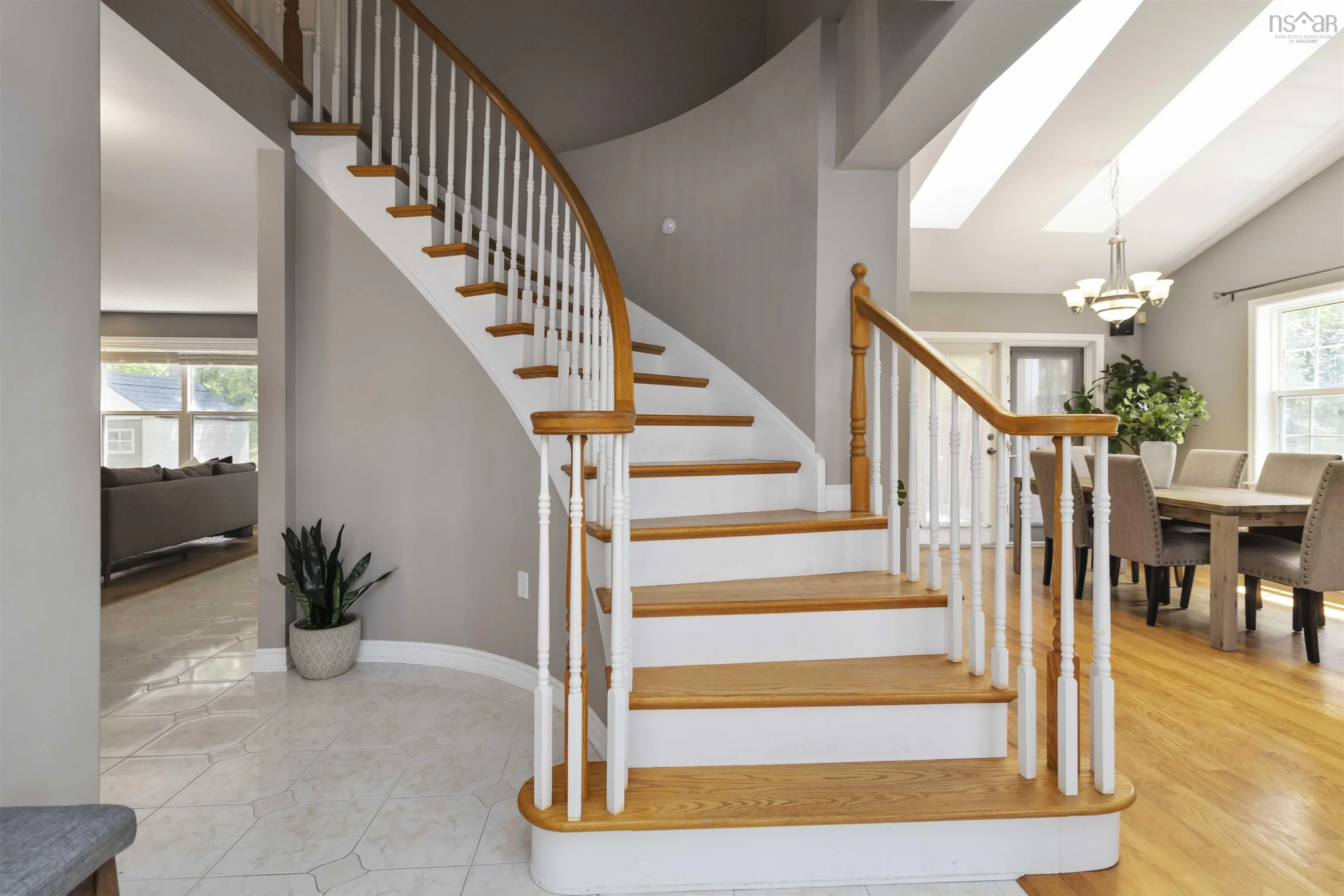 194 Radcliffe Drive, Clayton Park, NS B3S 1E3, 5 Bedrooms Bedrooms, ,4 BathroomsBathrooms,Residential,For Sale,Radcliffe,202518830