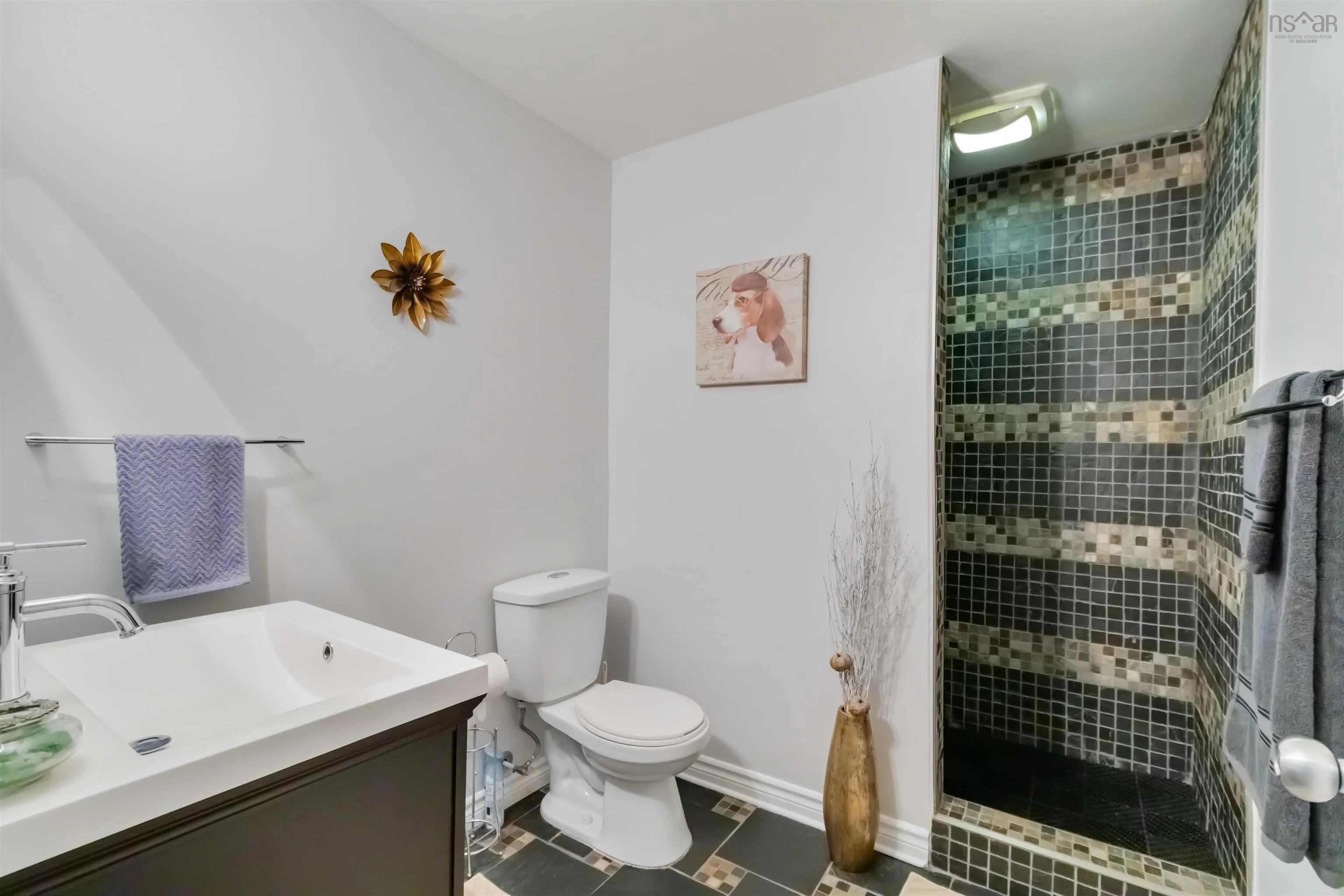 30 Pepperbush Court, Middle Sackville, NS B4E 3J9, 3 Bedrooms Bedrooms, ,3 BathroomsBathrooms,Residential,For Sale,Pepperbush,202518303