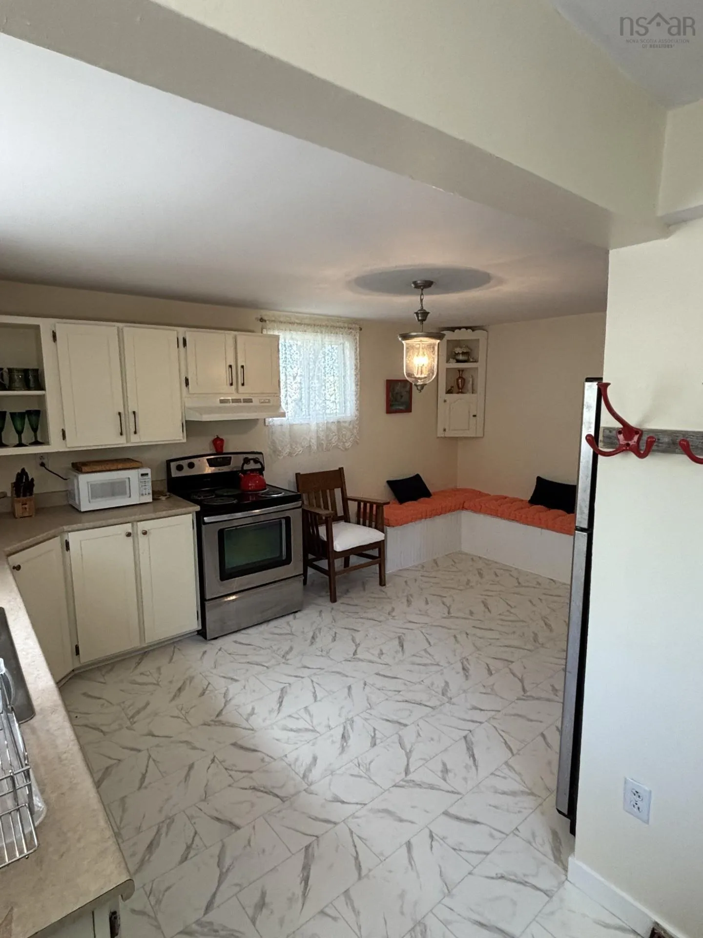 12 Beech Street, North Sydney, NS B2A 1H3, 3 Bedrooms Bedrooms, ,2 BathroomsBathrooms,Residential,For Sale,Beech,202512532