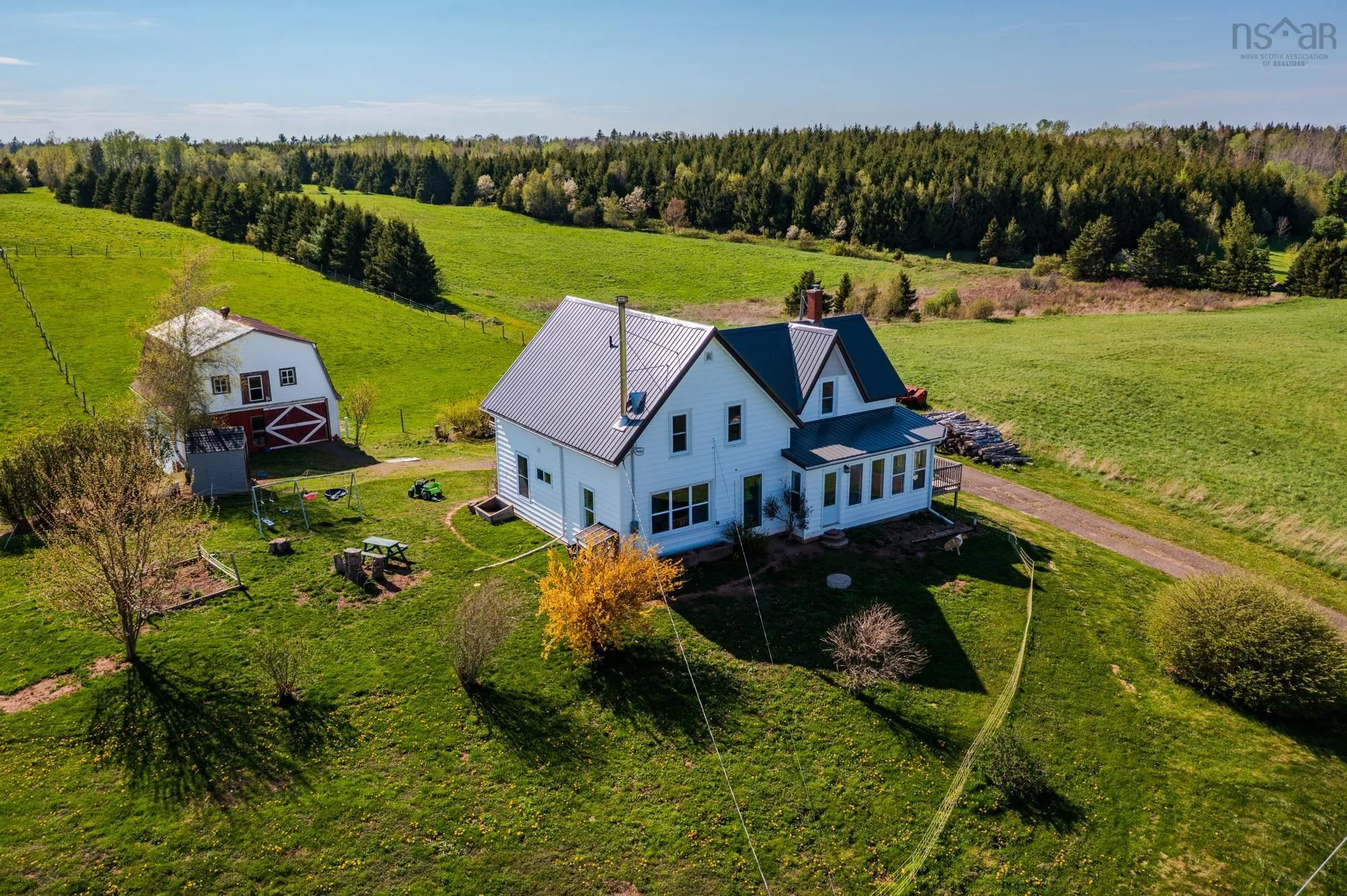 8741 Highway 311, Balfron, NS B0K 1V0, 5 Bedrooms Bedrooms, ,2 BathroomsBathrooms,Residential,For Sale,Highway 311,202517456