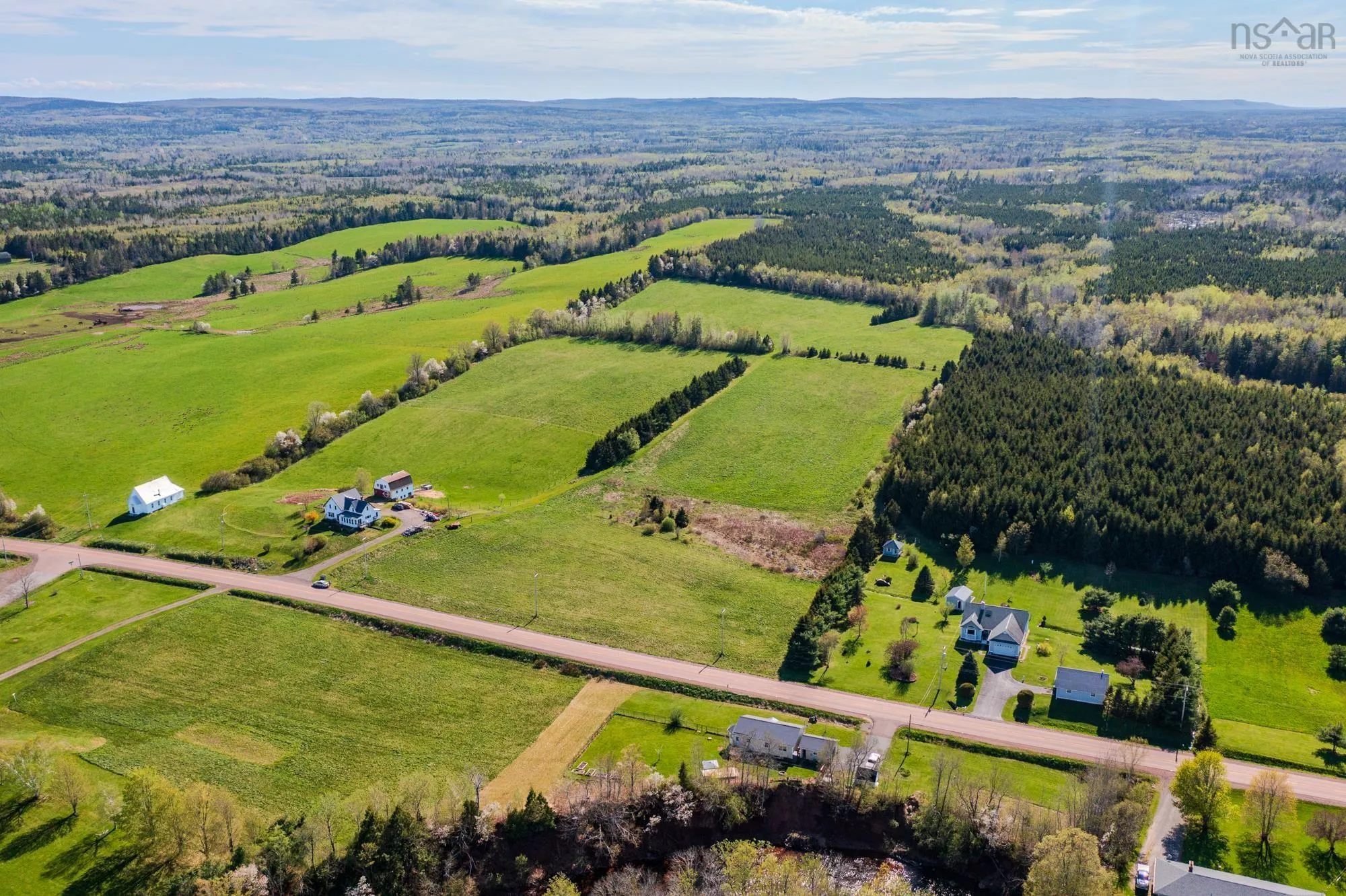 8741 Highway 311, Balfron, NS B0K 1V0, 5 Bedrooms Bedrooms, ,2 BathroomsBathrooms,Residential,For Sale,Highway 311,202517456