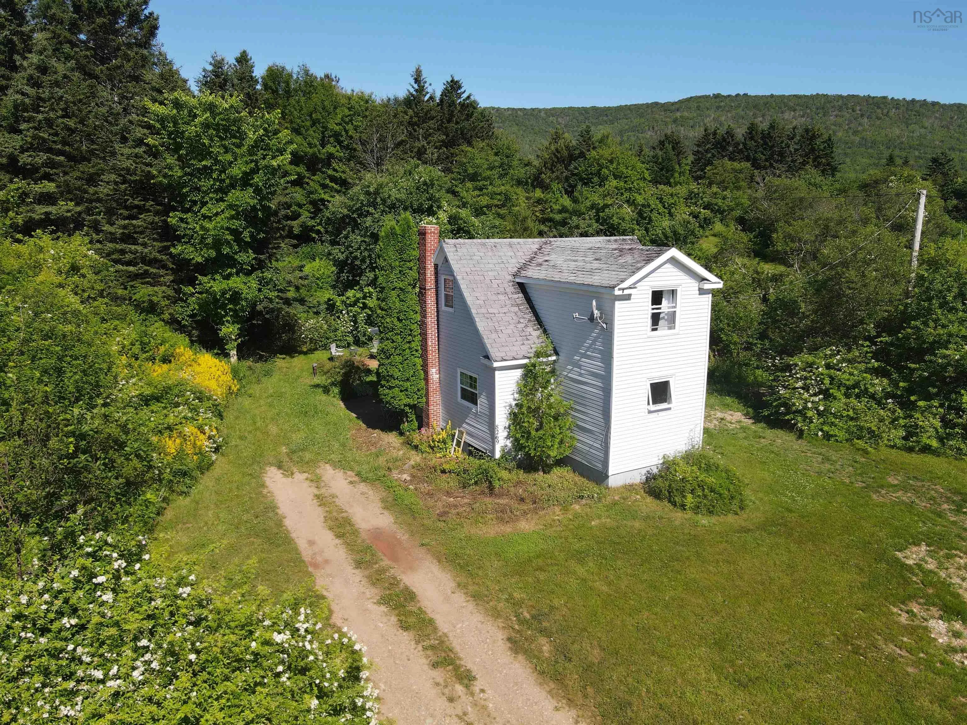 8269 Cabot Trail, Margaree Forks, NS B0E 2A0, 3 Bedrooms Bedrooms, ,1 BathroomBathrooms,Residential,For Sale,Cabot,202517494
