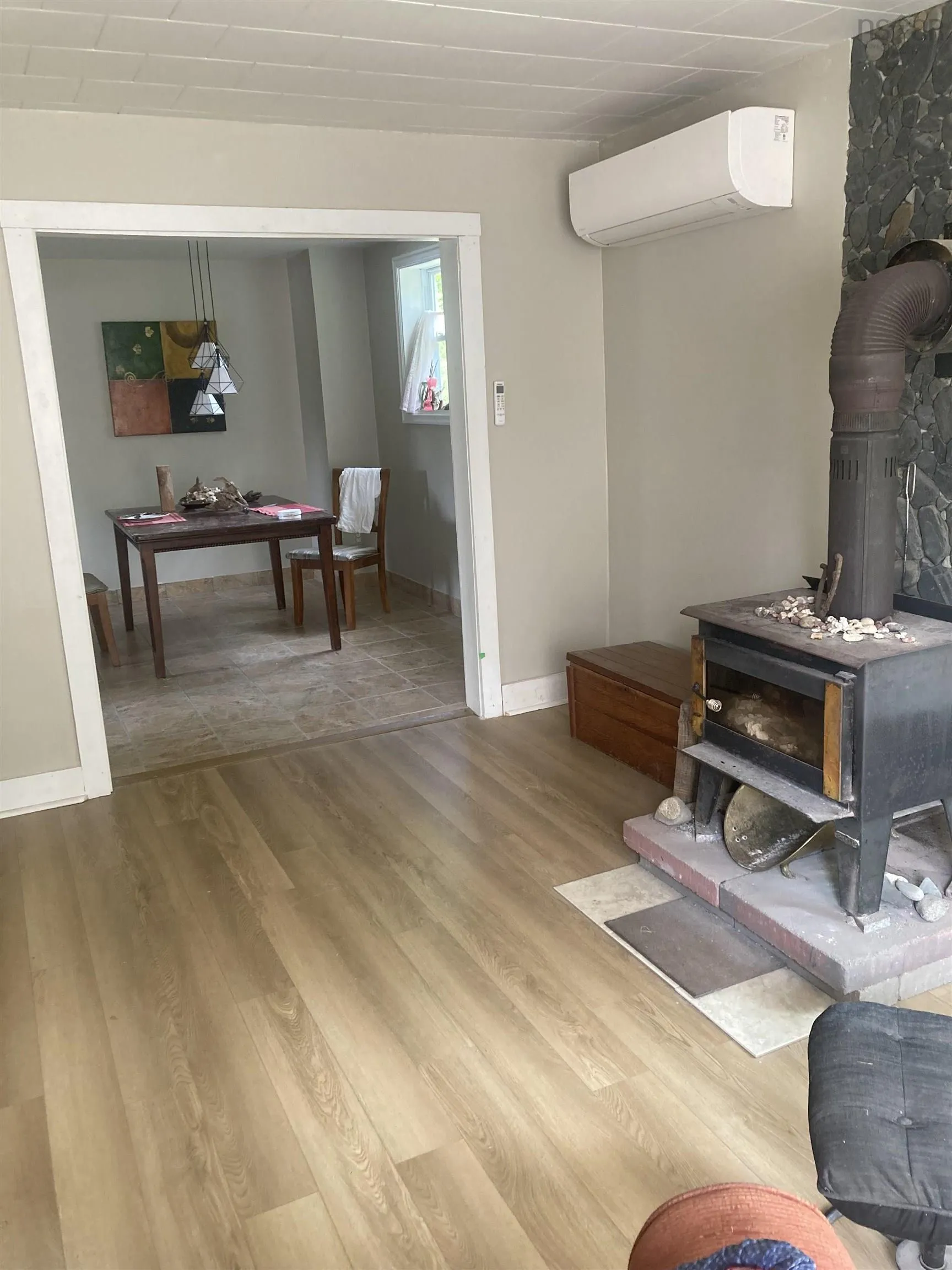 103 School Street, Liverpool, NS B0T 1K0, 5 Bedrooms Bedrooms, ,2 BathroomsBathrooms,Residential,For Sale,School,202519839