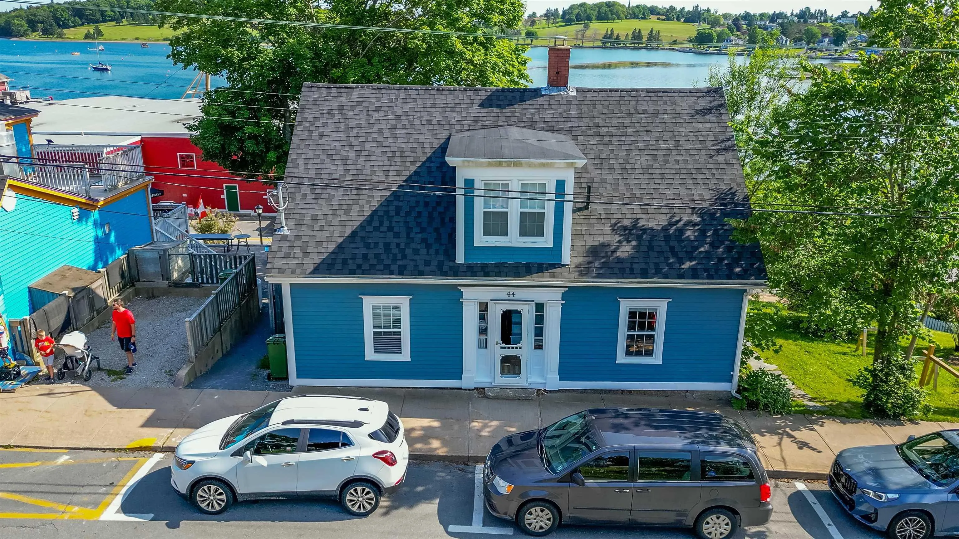 44 Montague Street, Lunenburg, NS B0J 2C0, 3 Bedrooms Bedrooms, ,3 BathroomsBathrooms,Residential,For Sale,Montague,202524793