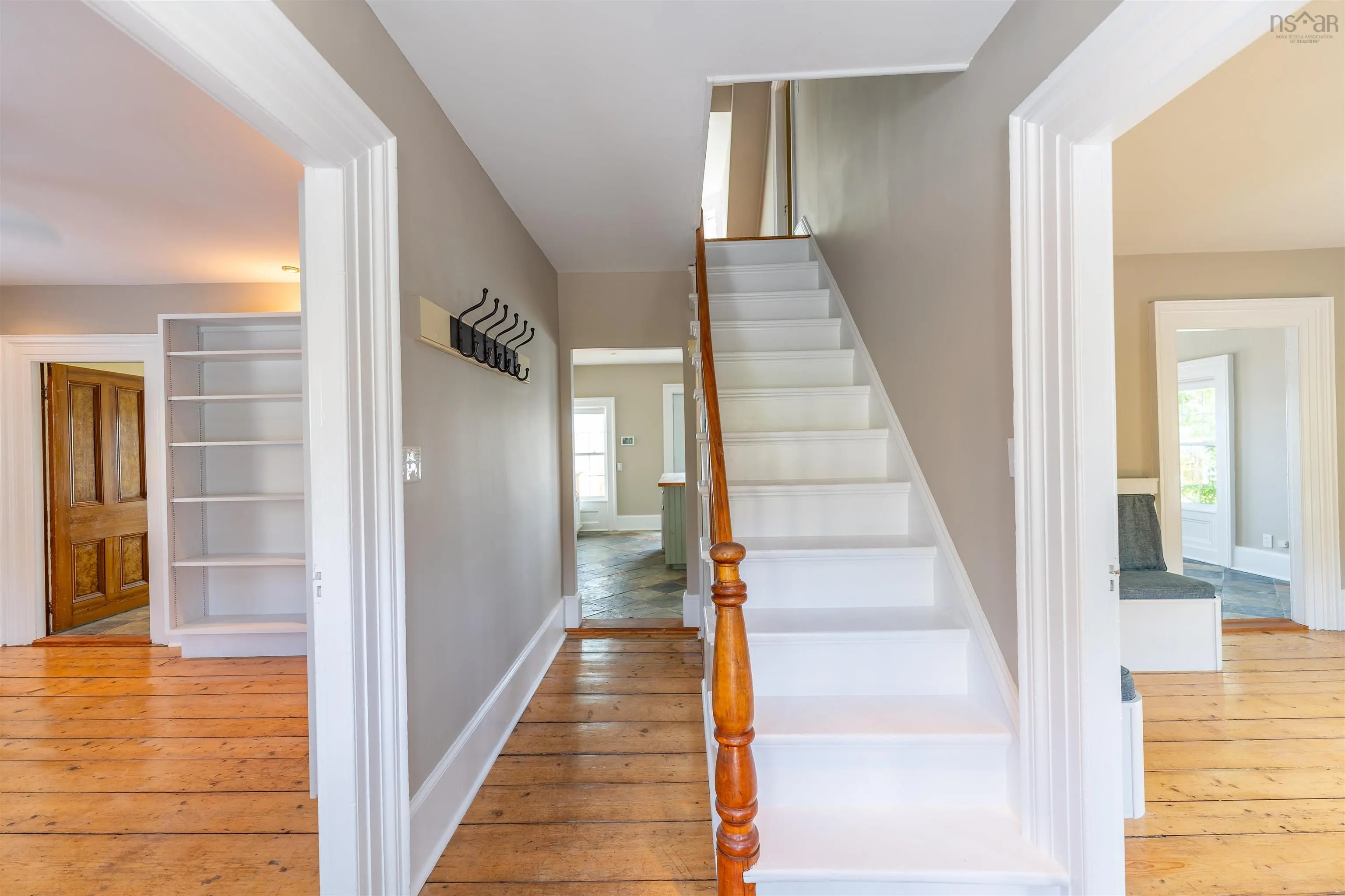 44 Montague Street, Lunenburg, NS B0J 2C0, 3 Bedrooms Bedrooms, ,3 BathroomsBathrooms,Residential,For Sale,Montague,202524793