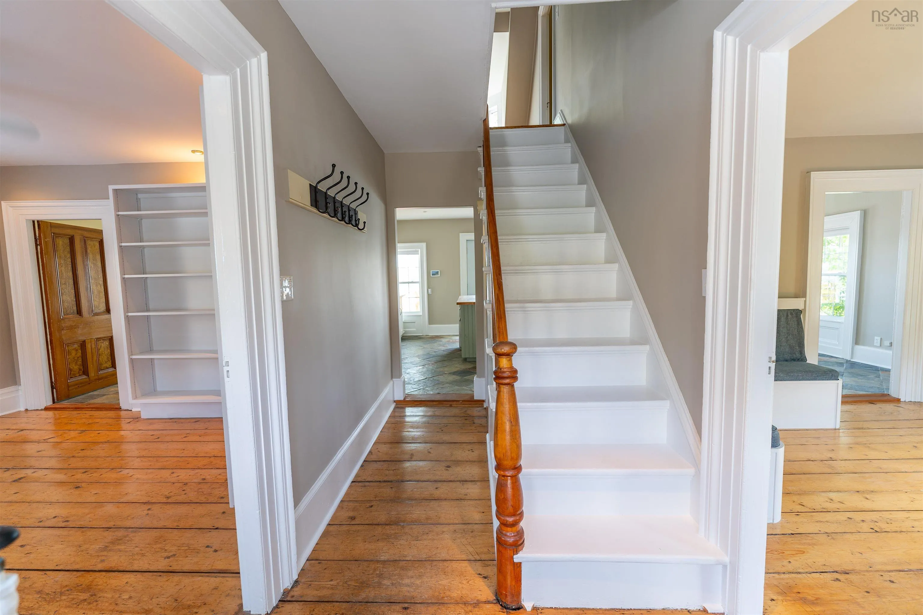 44 Montague Street, Lunenburg, NS B0J 2C0, 3 Bedrooms Bedrooms, ,3 BathroomsBathrooms,Residential,For Sale,Montague,202524793