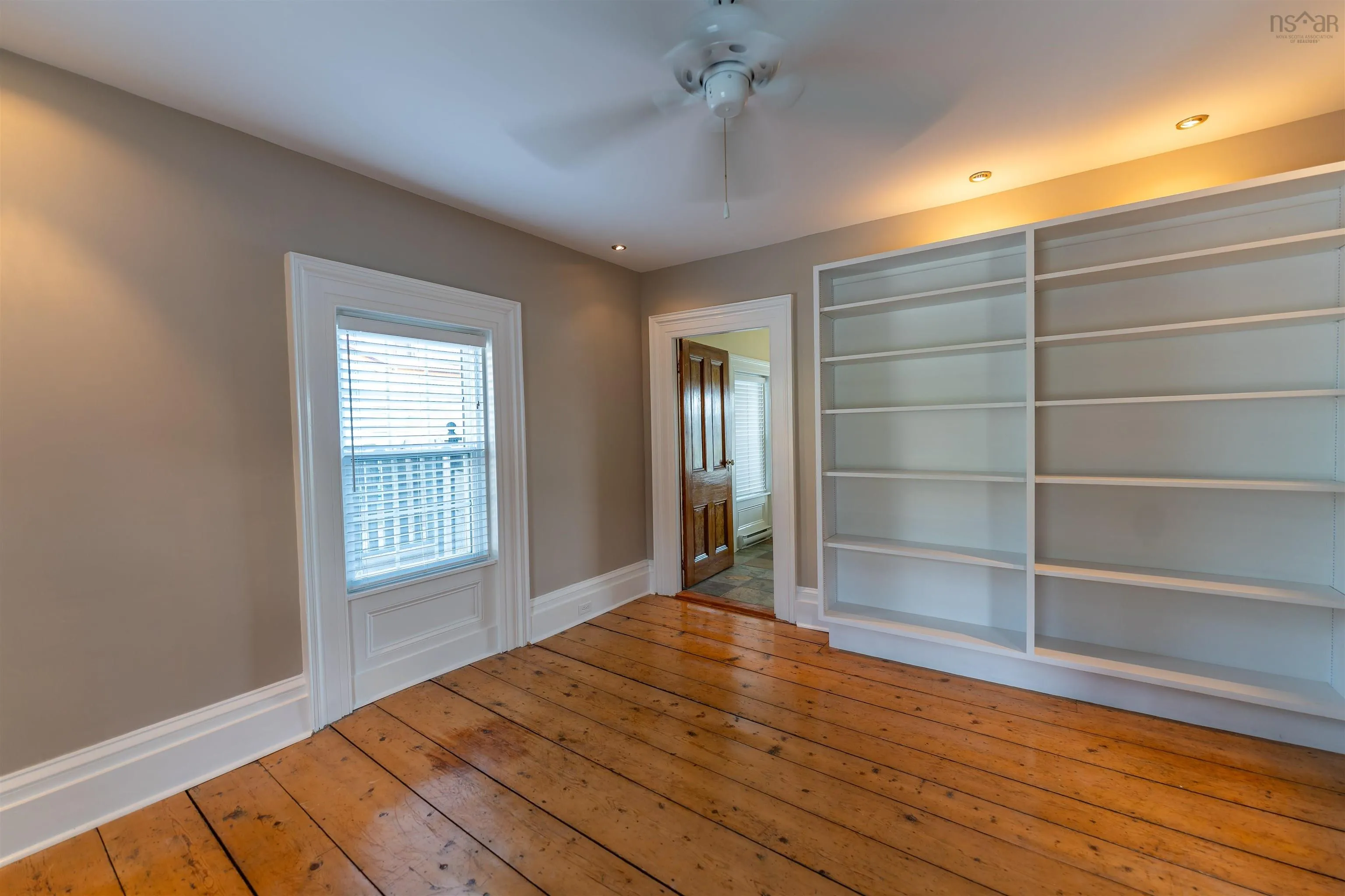 44 Montague Street, Lunenburg, NS B0J 2C0, 3 Bedrooms Bedrooms, ,3 BathroomsBathrooms,Residential,For Sale,Montague,202524793