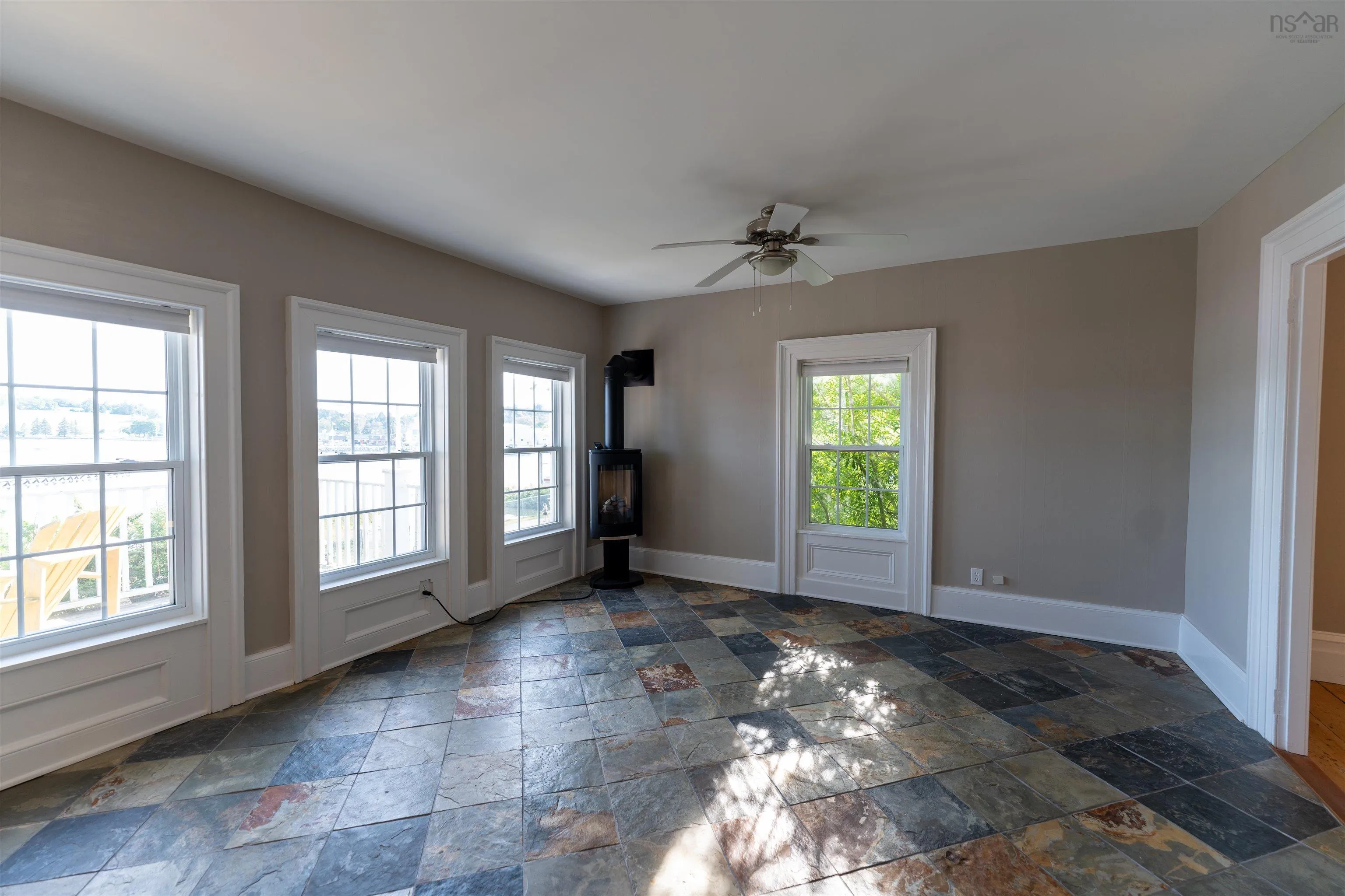 44 Montague Street, Lunenburg, NS B0J 2C0, 3 Bedrooms Bedrooms, ,3 BathroomsBathrooms,Residential,For Sale,Montague,202524793