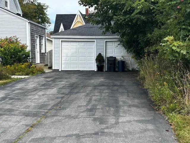 53 William Street, Yarmouth, NS B5A 1Y4, 4 Bedrooms Bedrooms, ,2 BathroomsBathrooms,Residential,For Sale,William,202522935