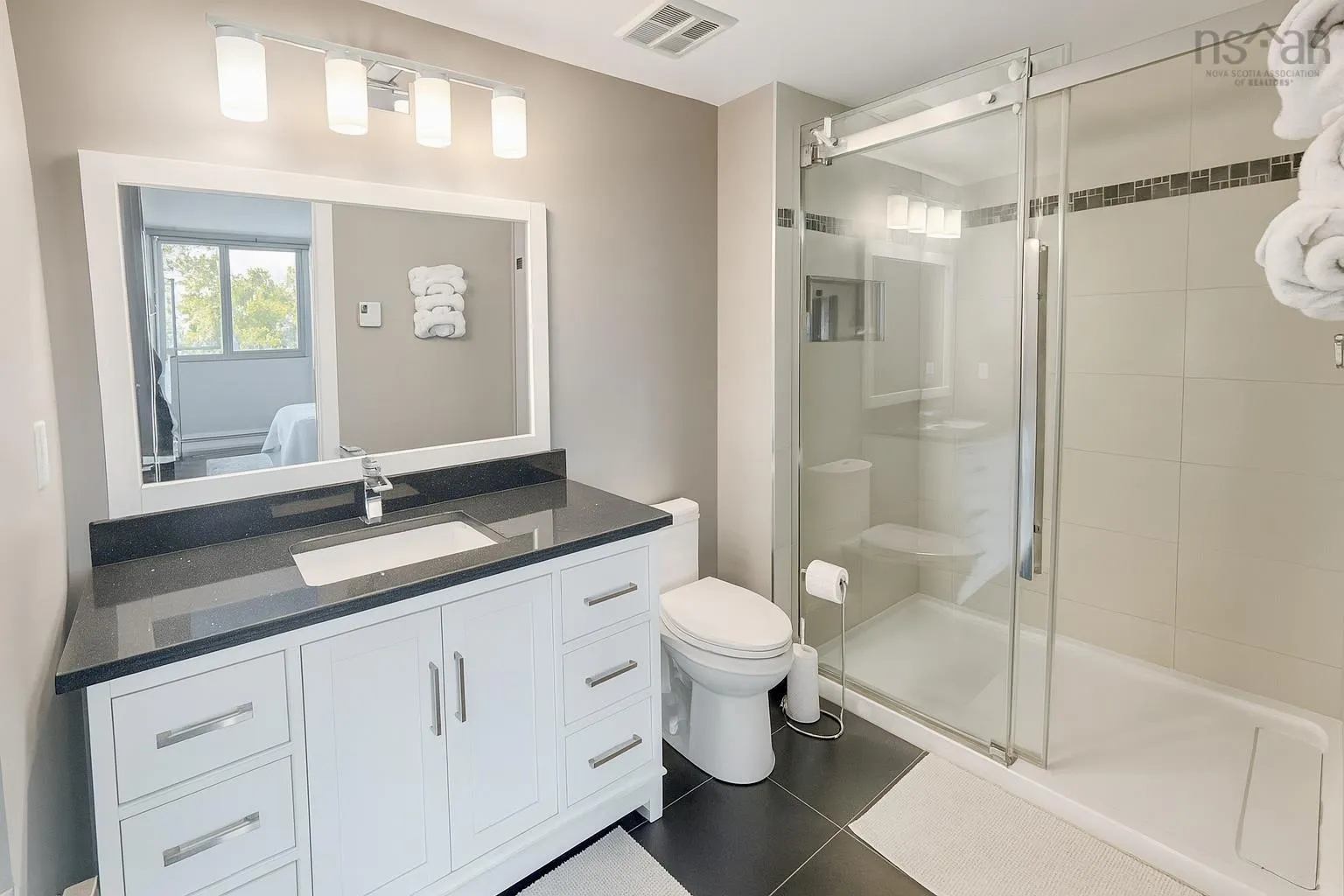 109-1 Prince Street, Dartmouth, NS B2Y 4L3, 2 Bedrooms Bedrooms, ,3 BathroomsBathrooms,Residential,For Sale,Prince,202525449